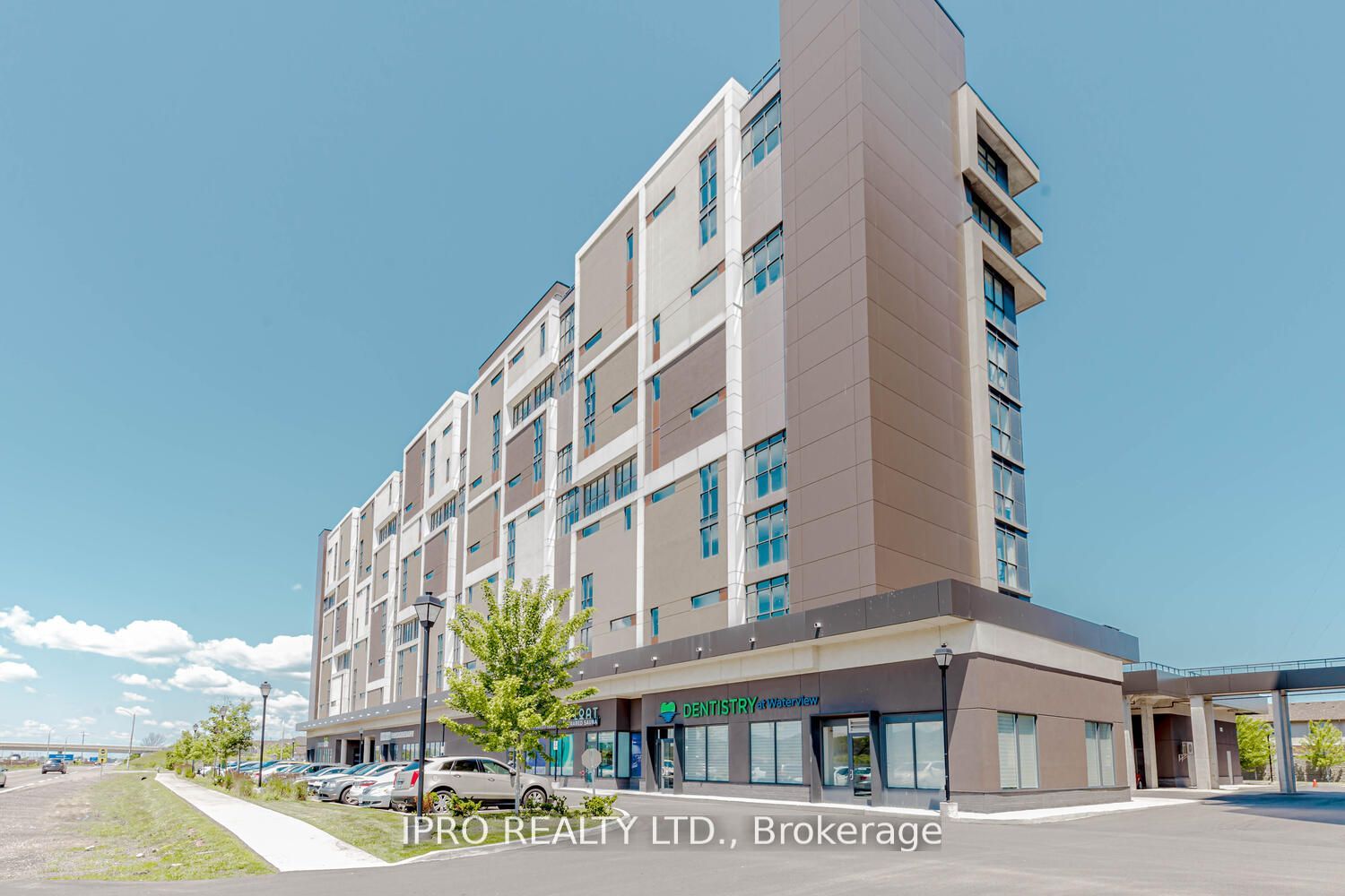 #405 - 560 North Service Road Property Photo 1