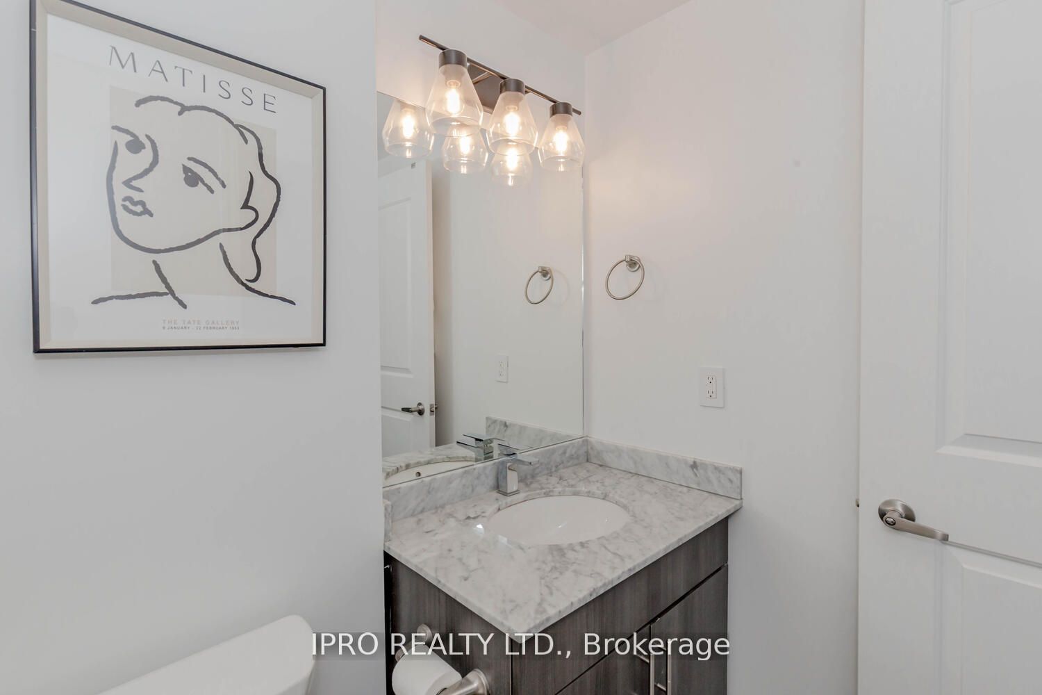 #405 - 560 North Service Road Property Photo 23