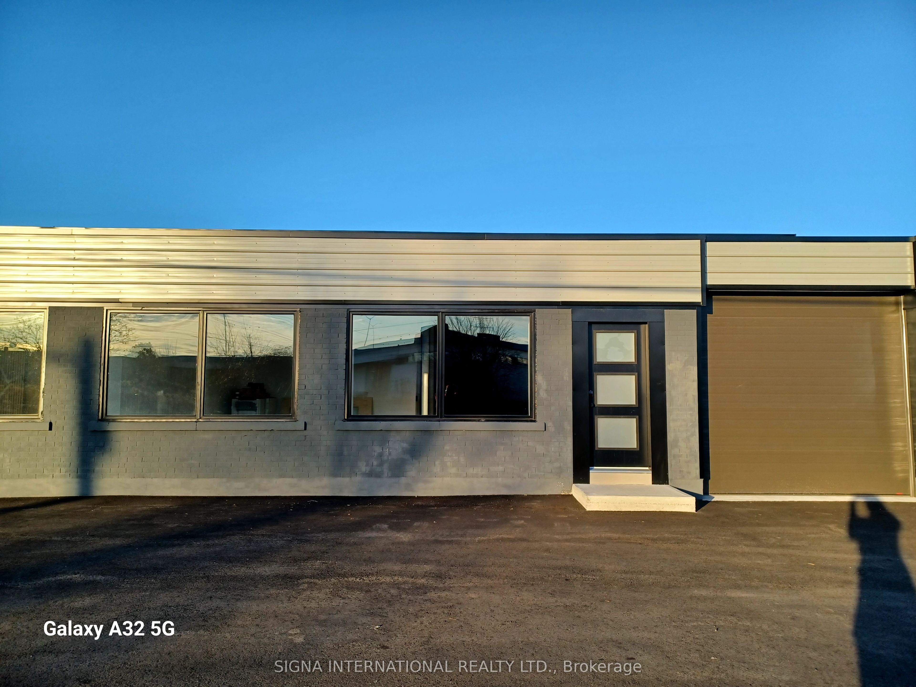 864 Clyde Avenue Property Photo 2