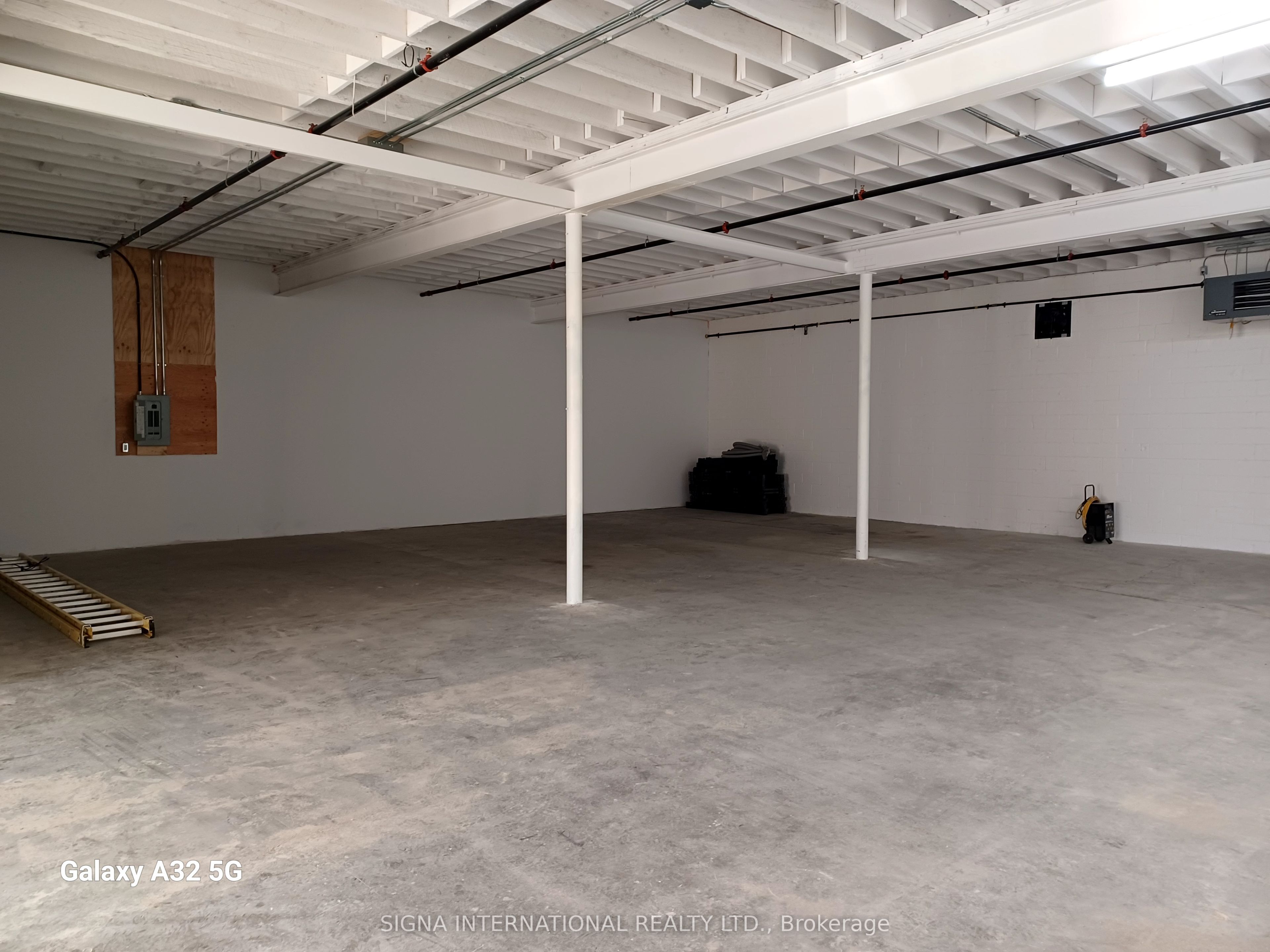 864 Clyde Avenue Property Photo 4