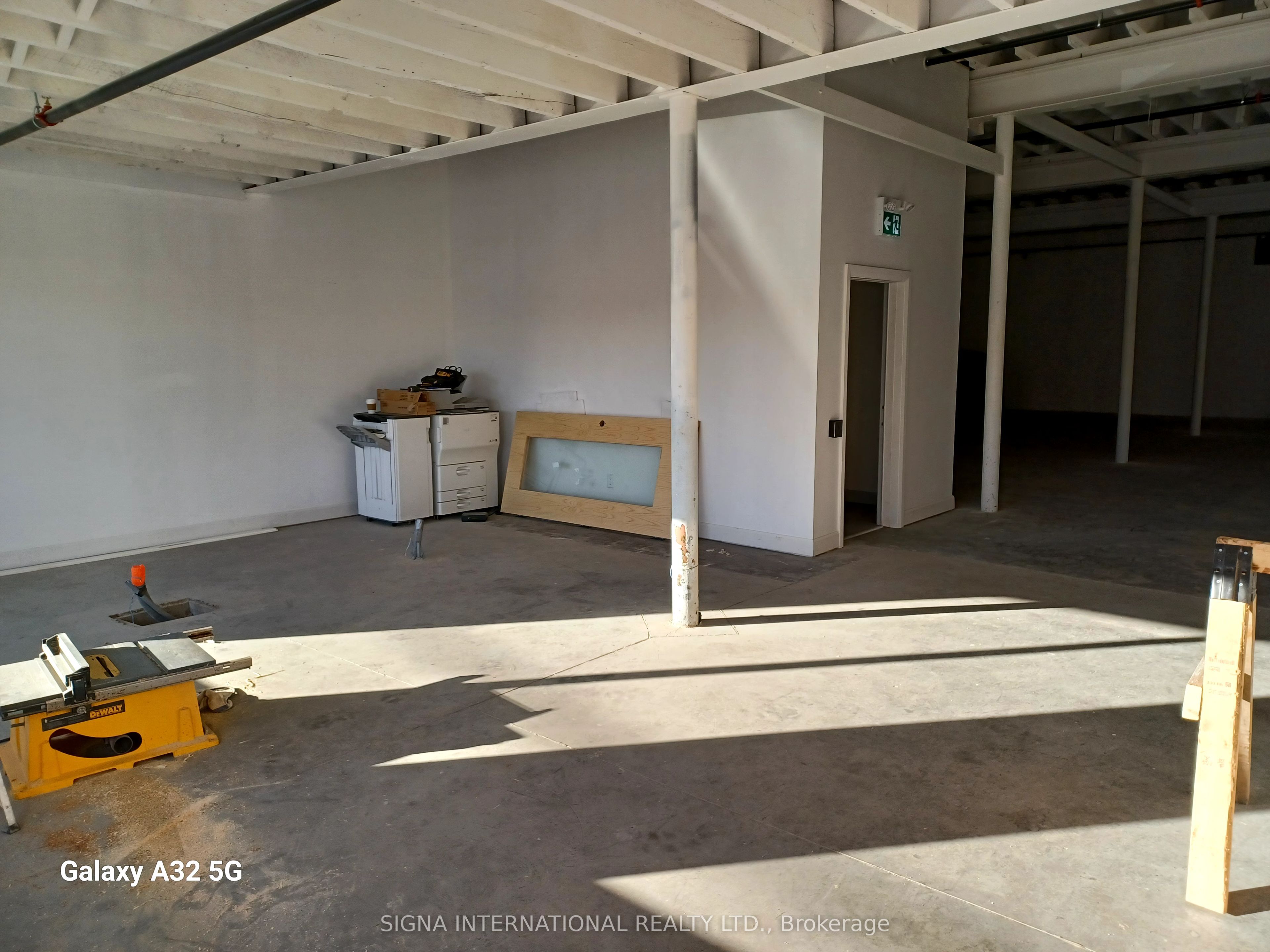 864 Clyde Avenue Property Photo 9