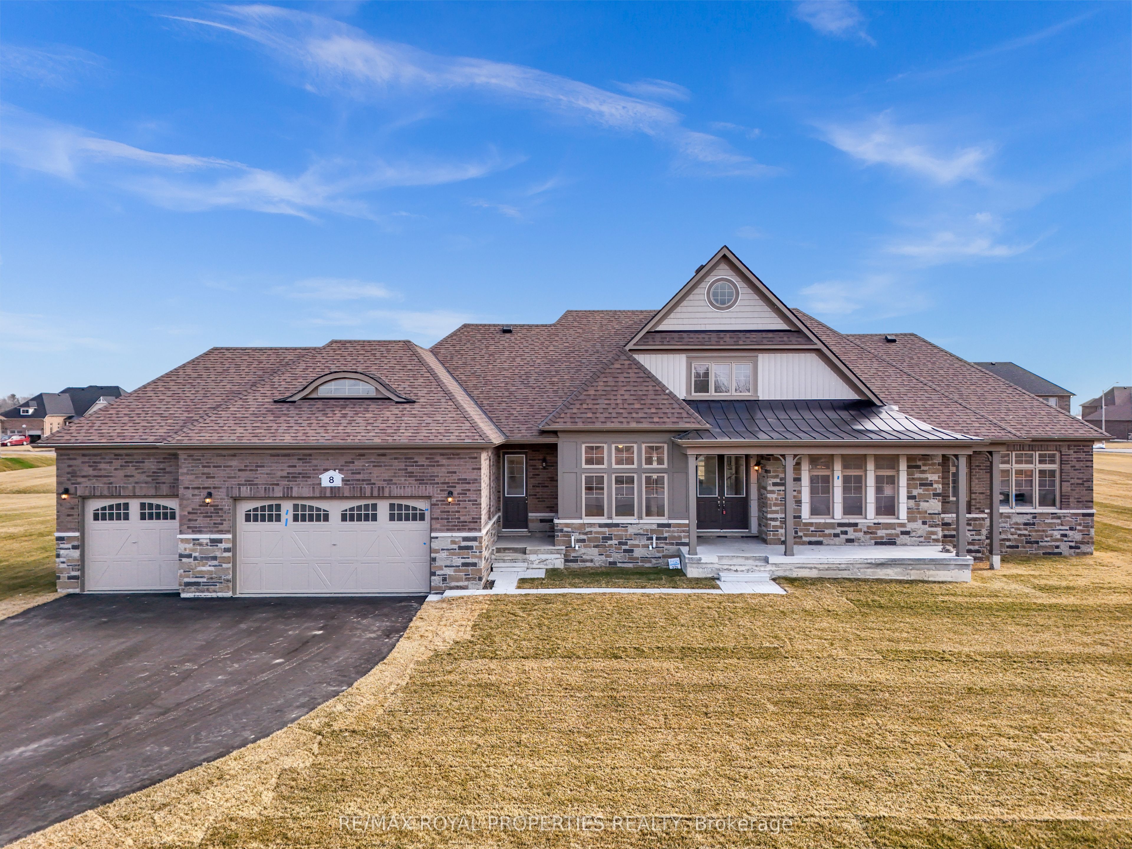 8 Skyvue Crescent Property Photo