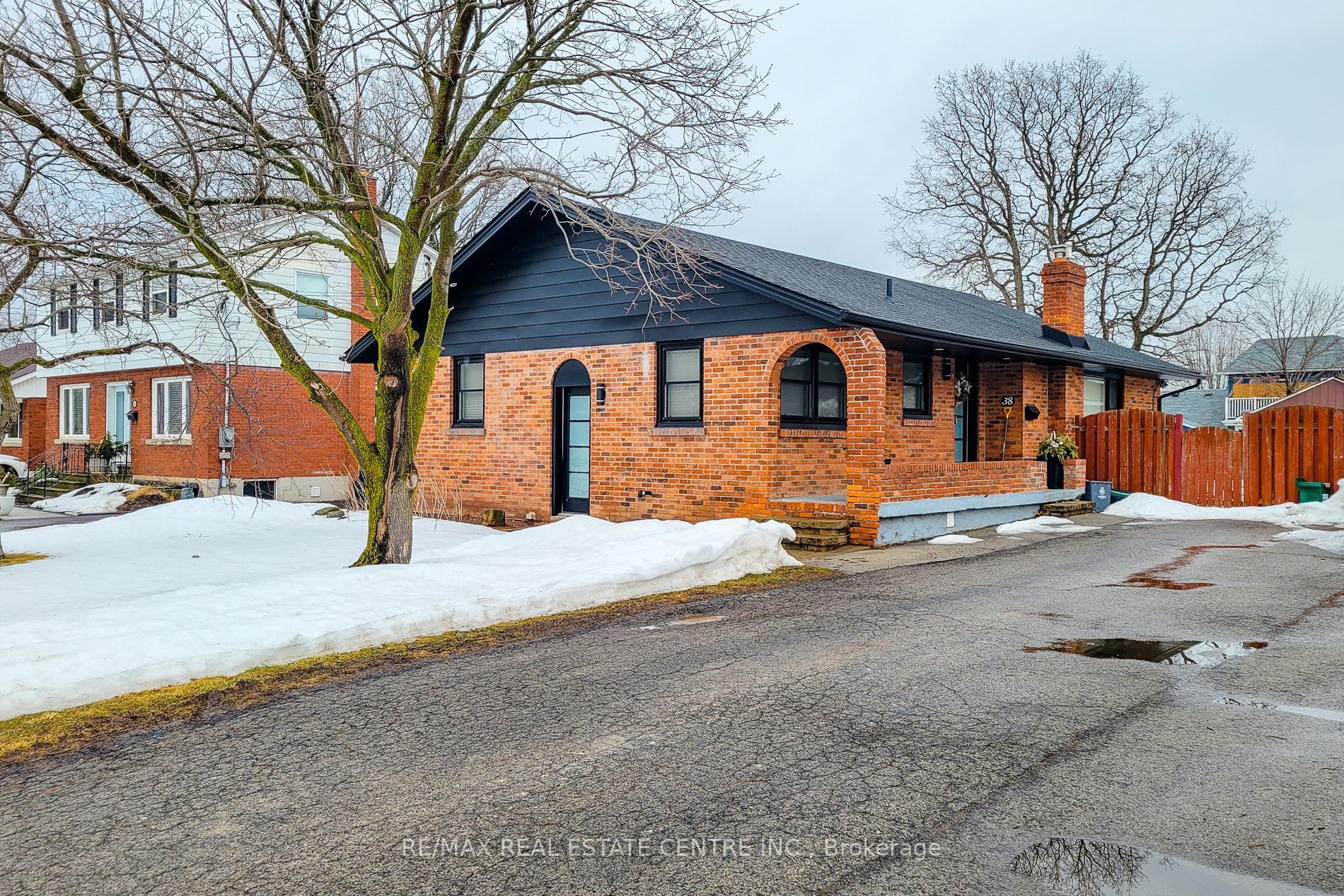 38 Stewart Street Property Photo 2