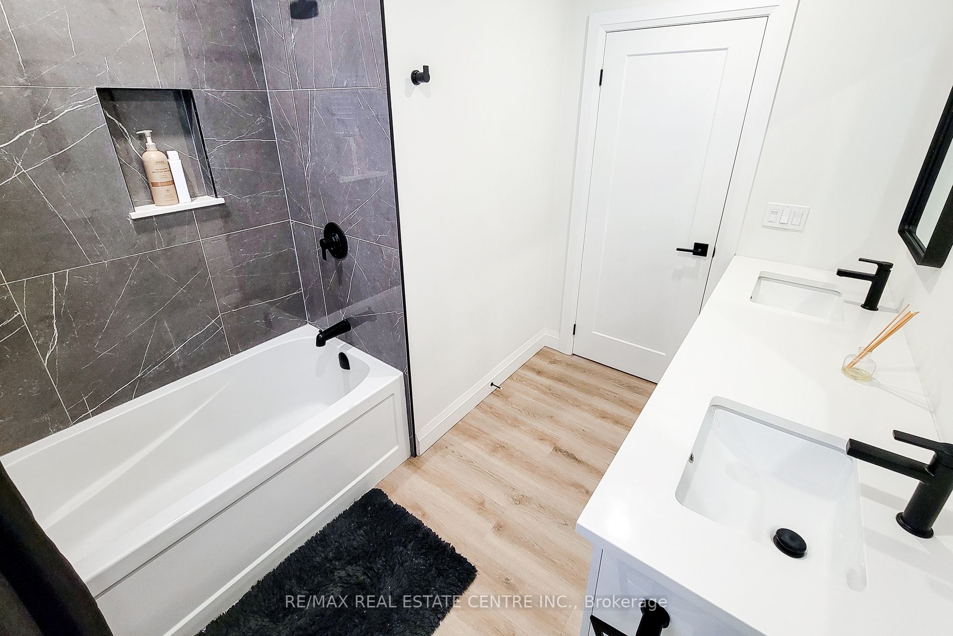 38 Stewart Street Property Photo 32