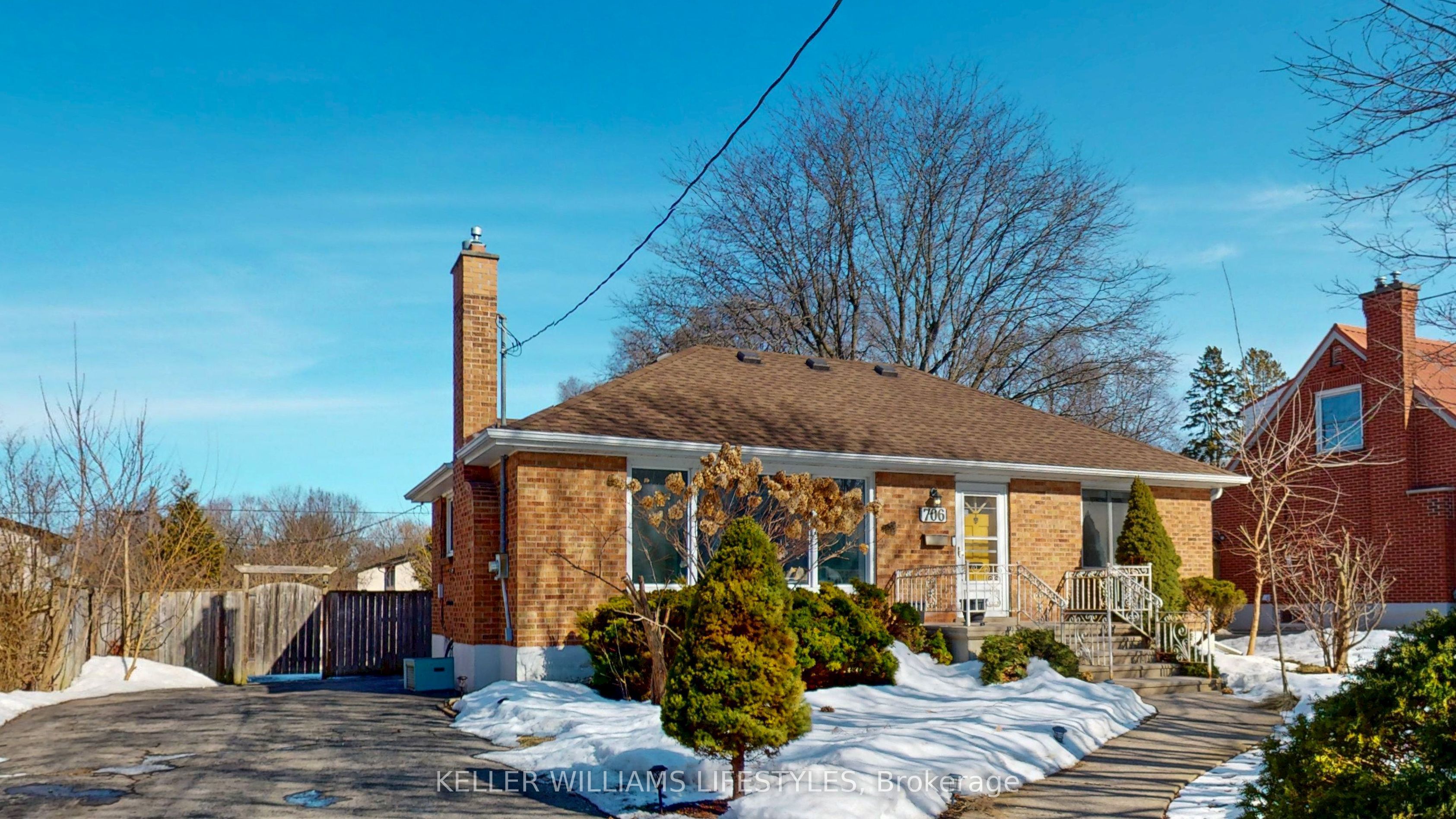 706 Leroy Avenue Property Photo
