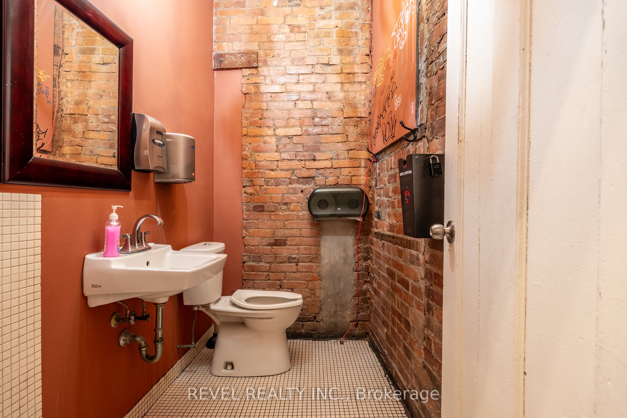 197 James Street Property Photo 18