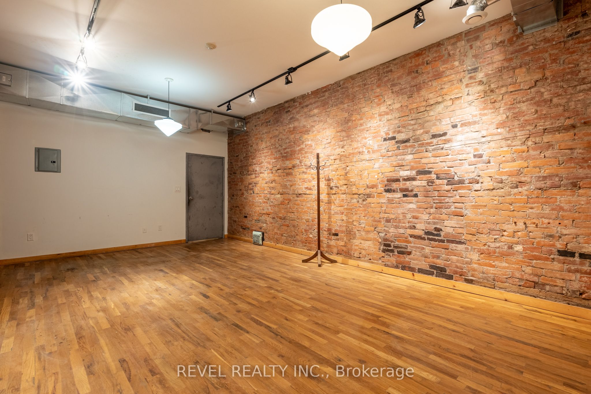 197 James Street Property Photo 32