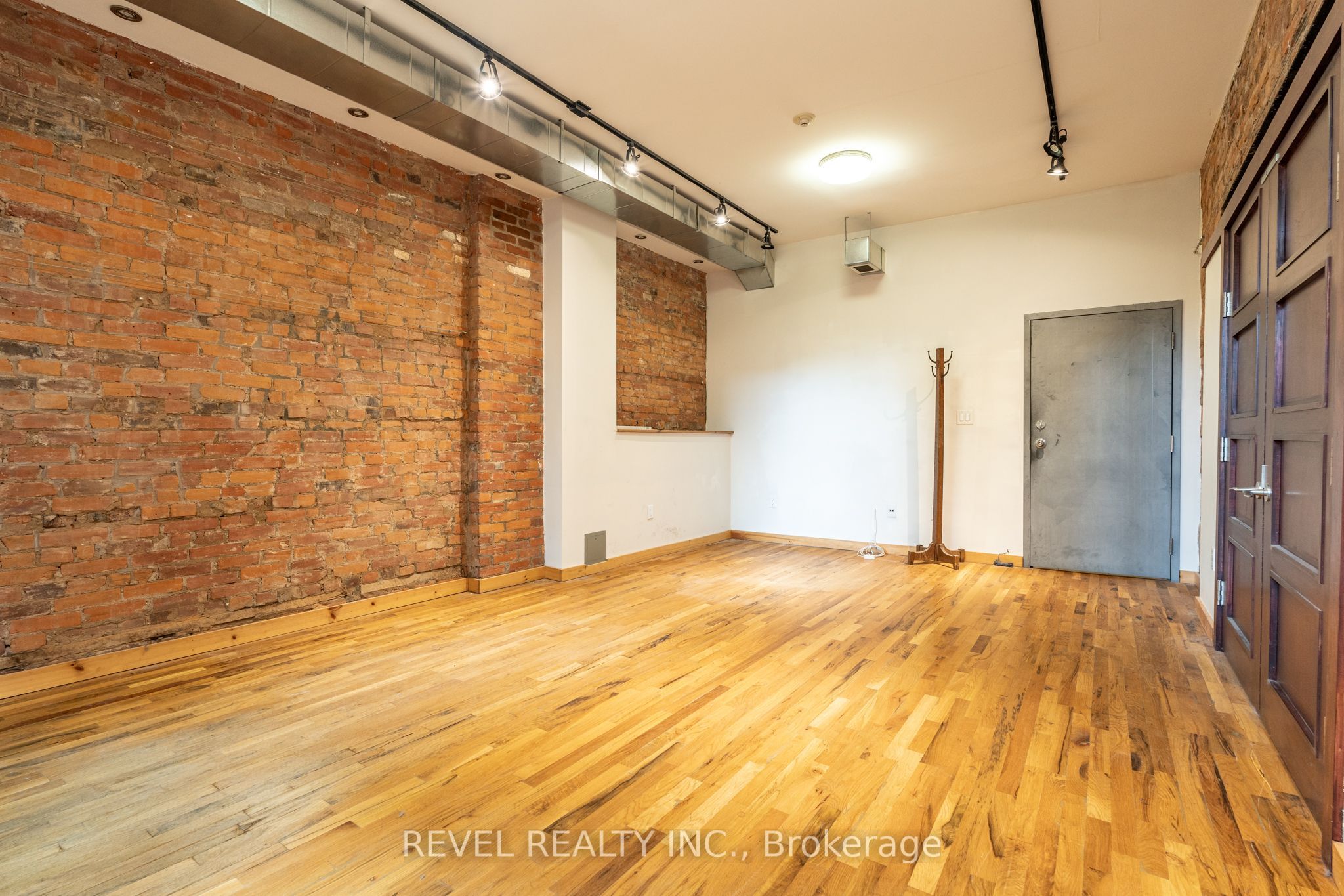 197 James Street Property Photo 37