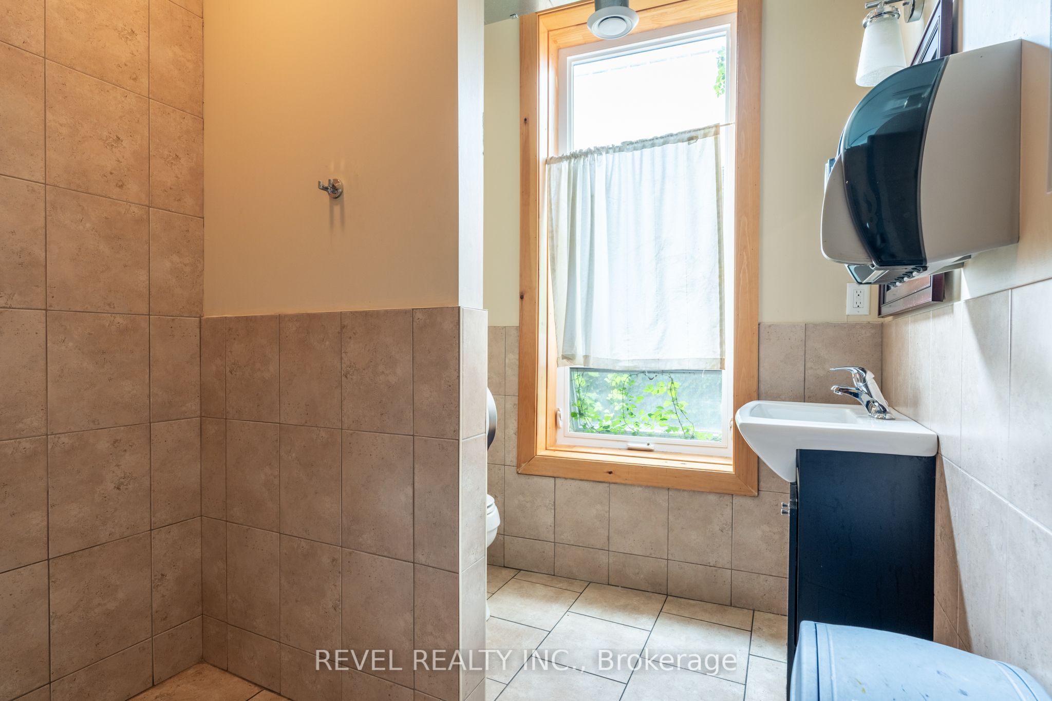 197 James Street Property Photo 42