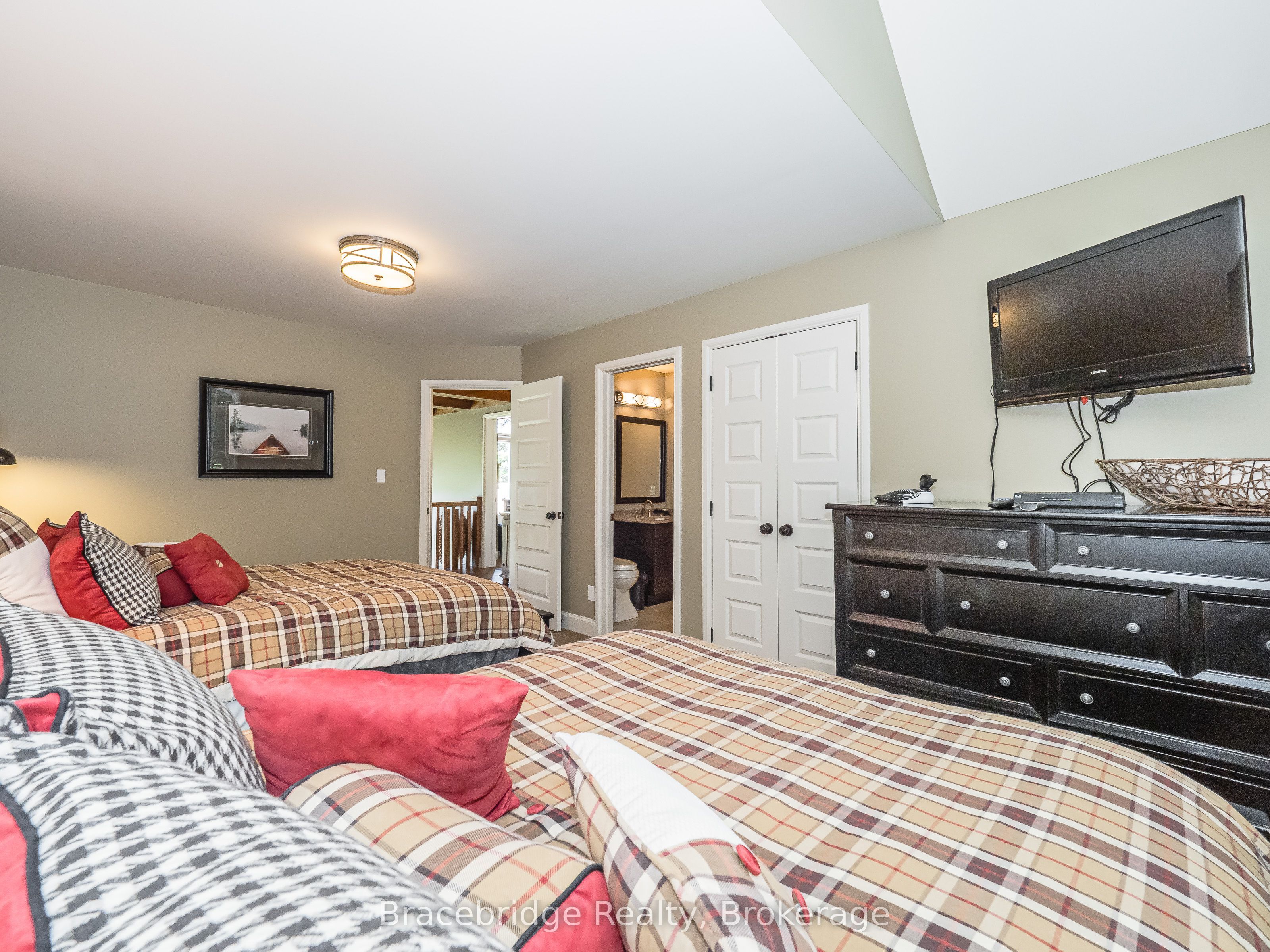 3876 Muskoka Rd Hwy 118 N/a W Sandfield 8 W4 Property Photo 28