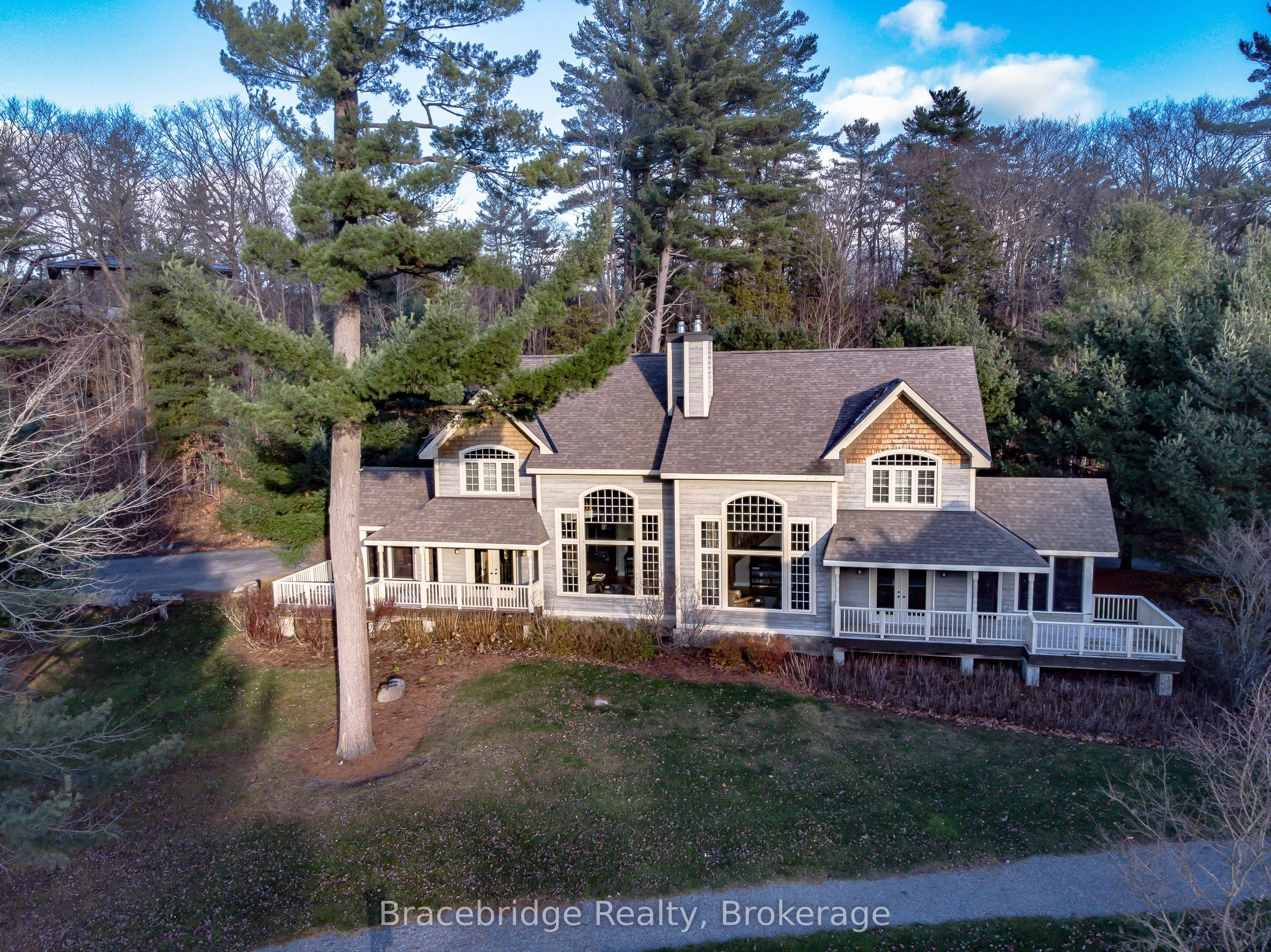 3876 Muskoka Road 118 Road Property Photo