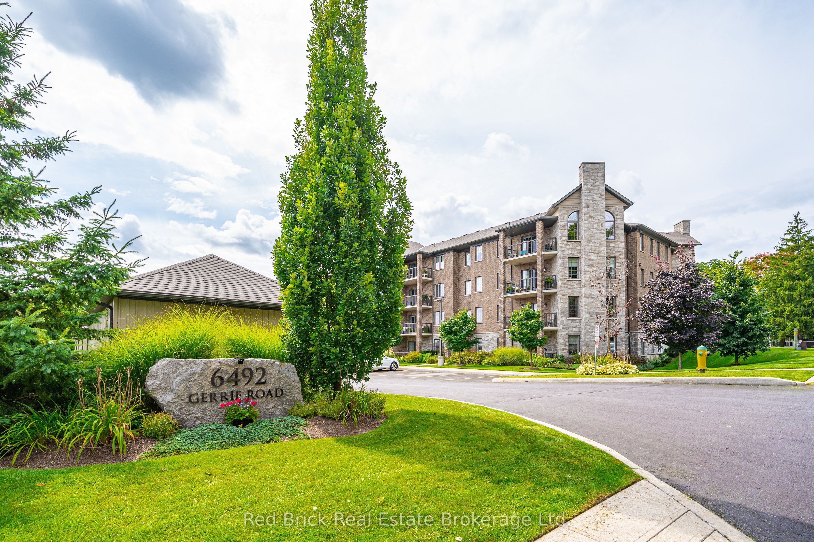#207 - 6492 Gerrie Road Property Photo
