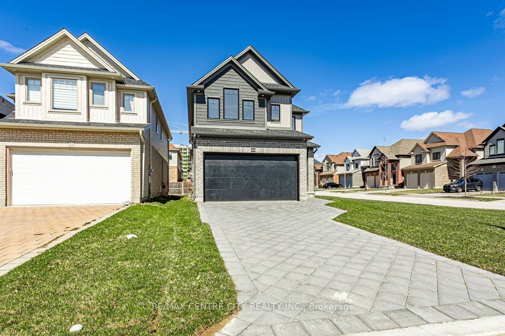 1200 Emma Chase Drive Property Photo 4