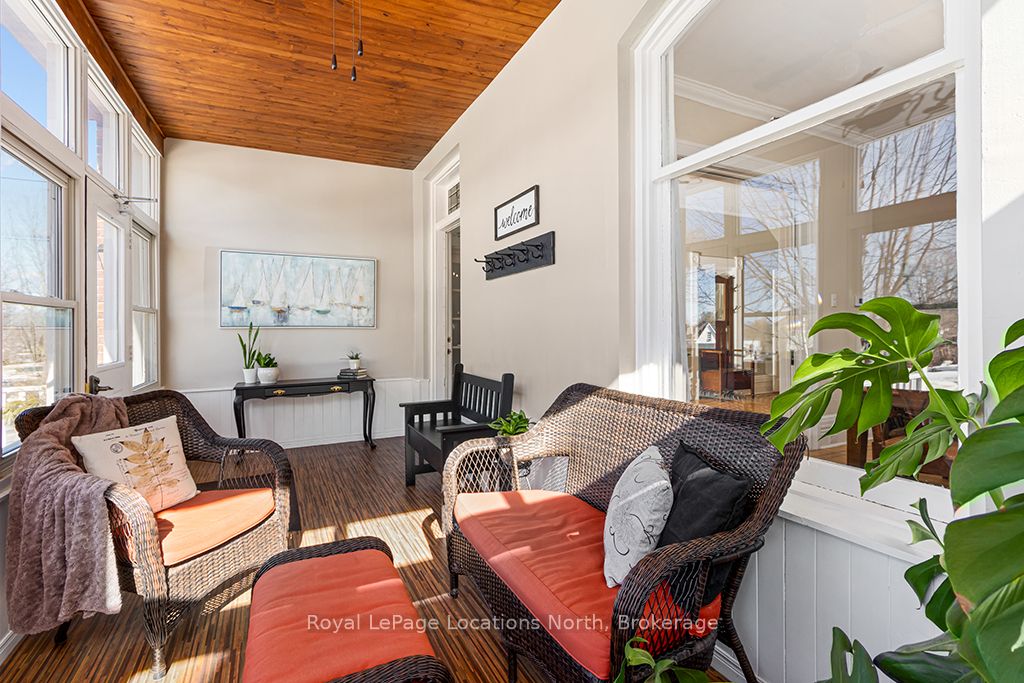 72 Colborne St Property Photo 4