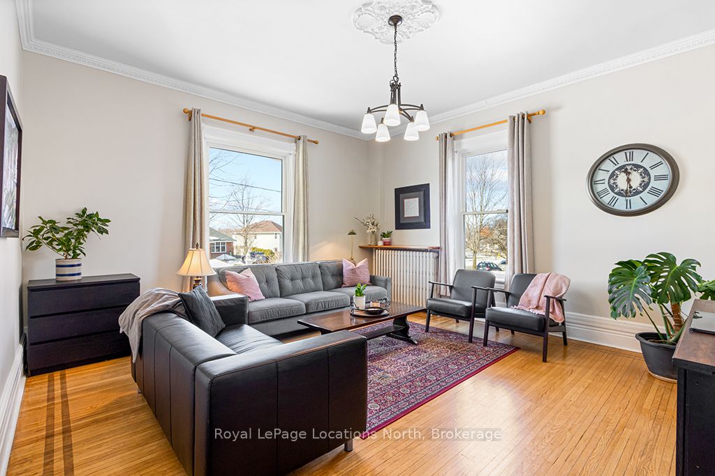 72 Colborne St Property Photo 9