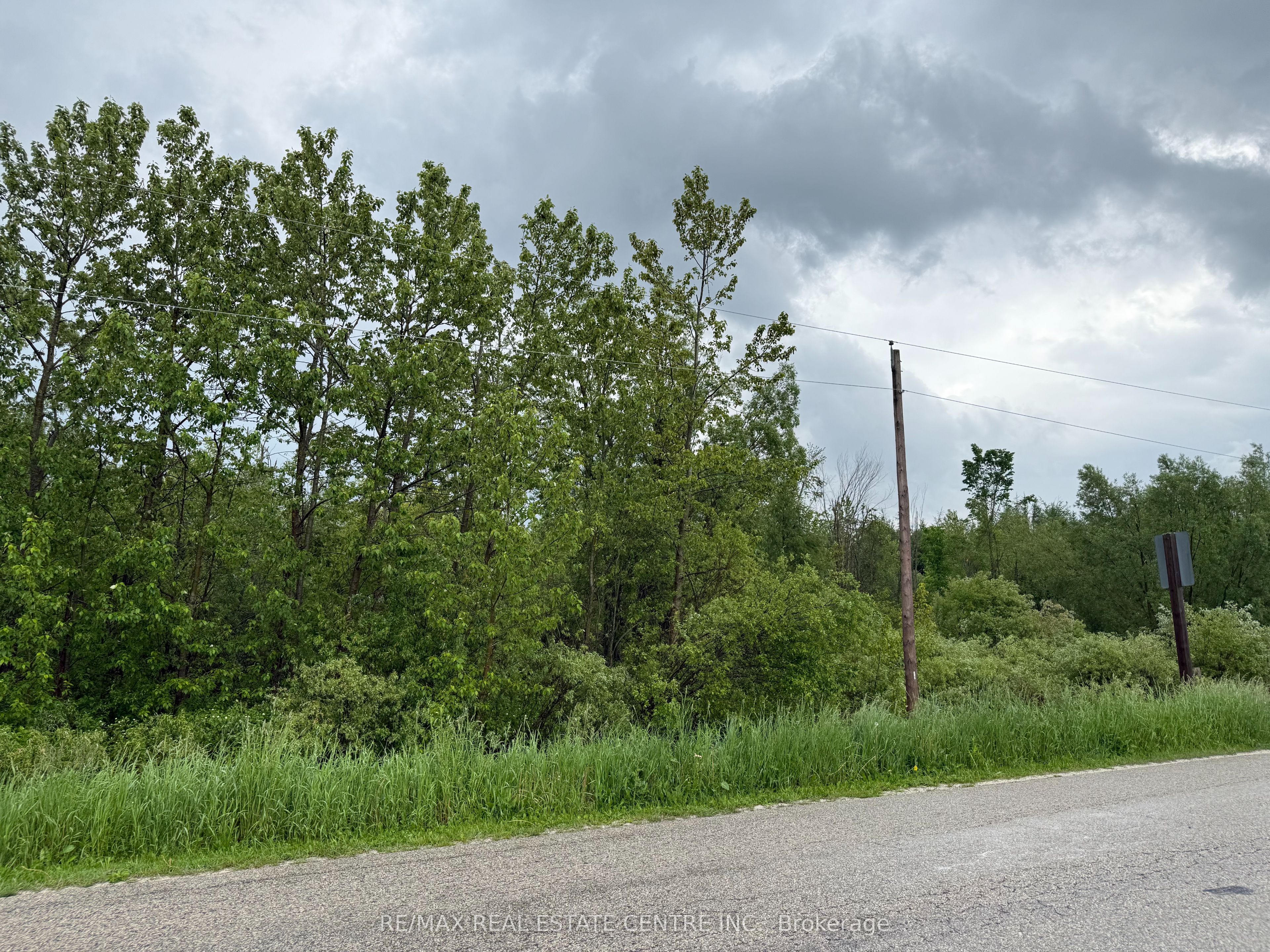 0 3rd Line Property Photo 2