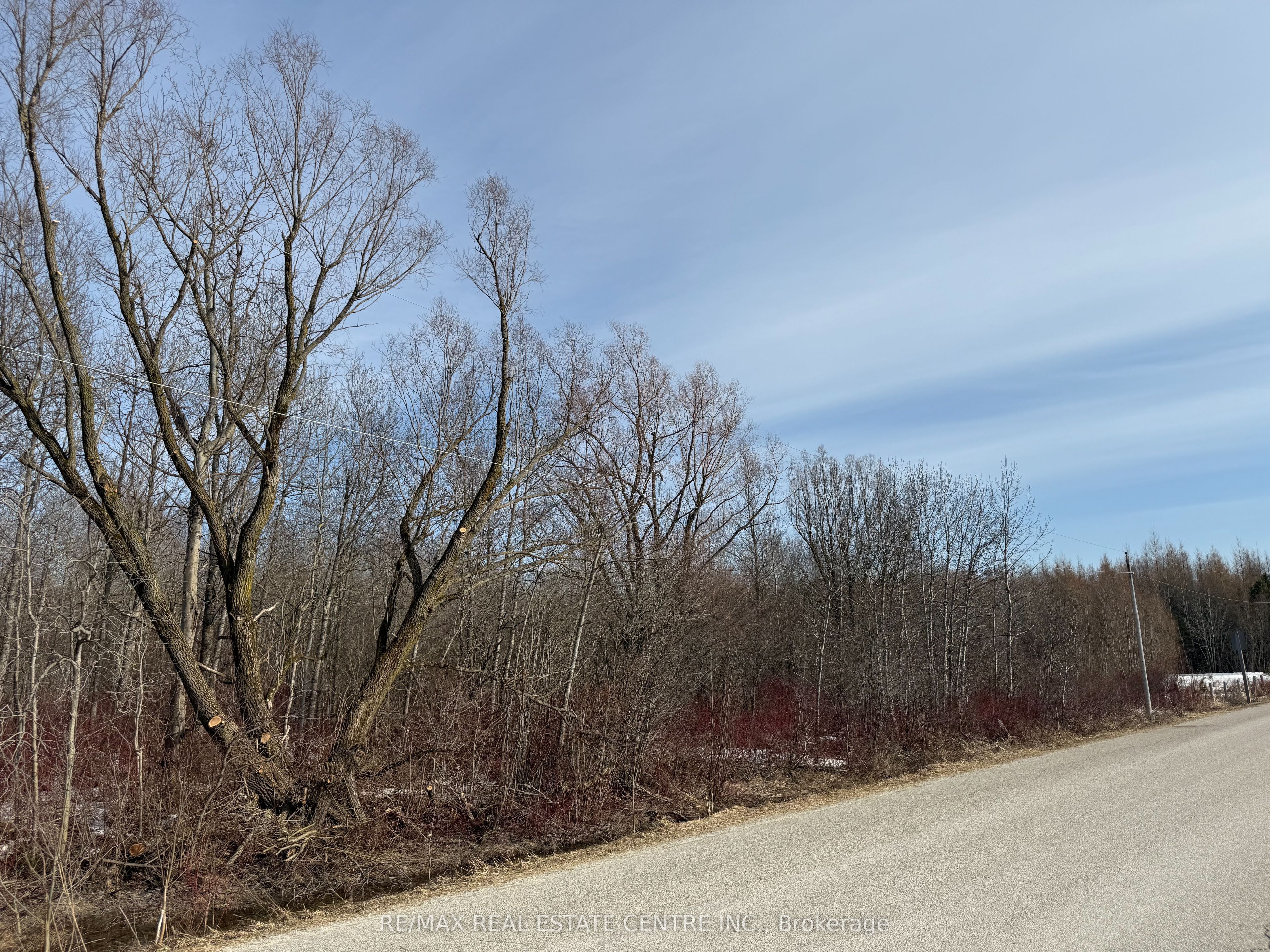 0 3rd Line Property Photo 8