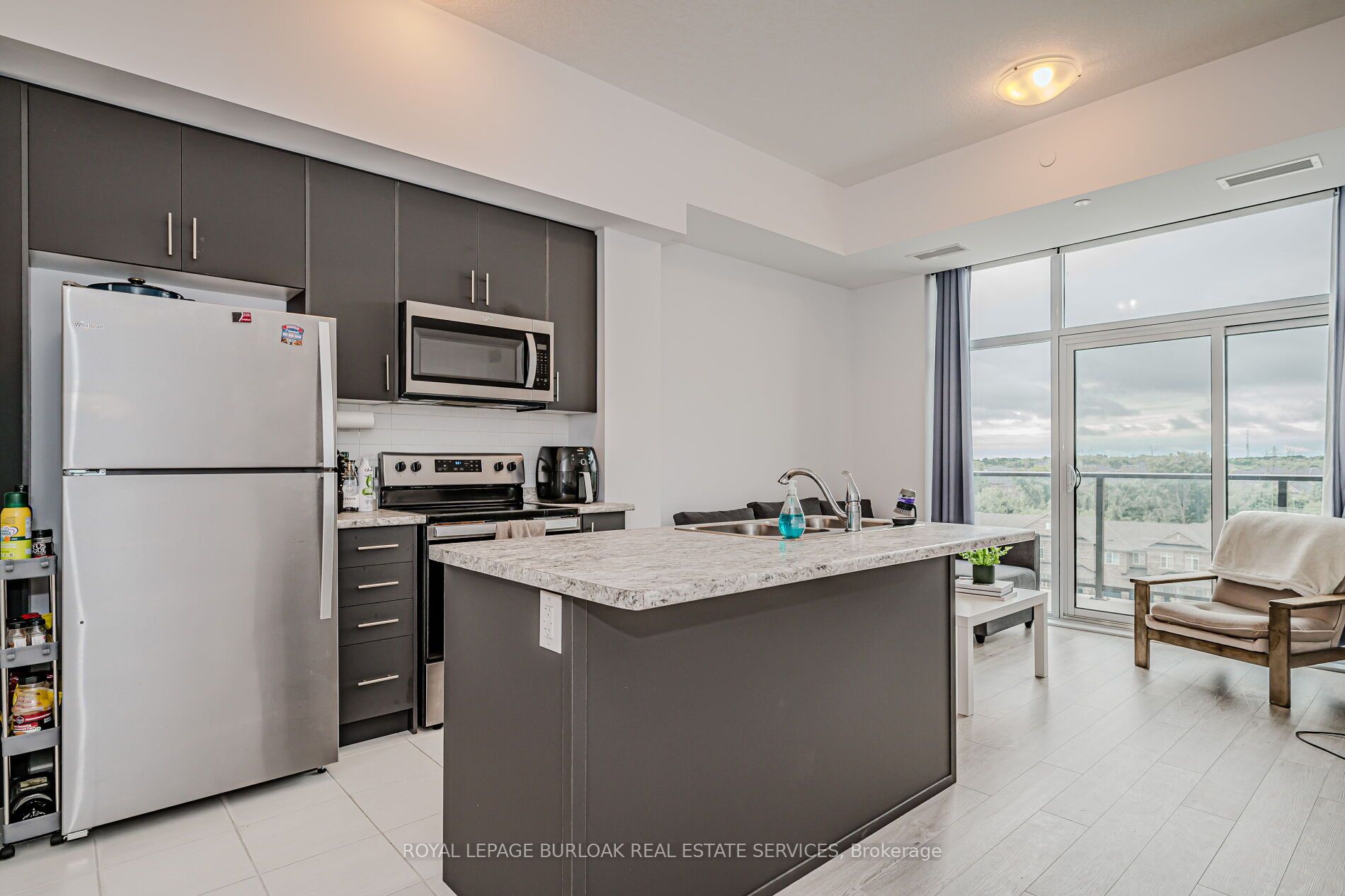 460 Dundas Street E 319 Property Photo 10