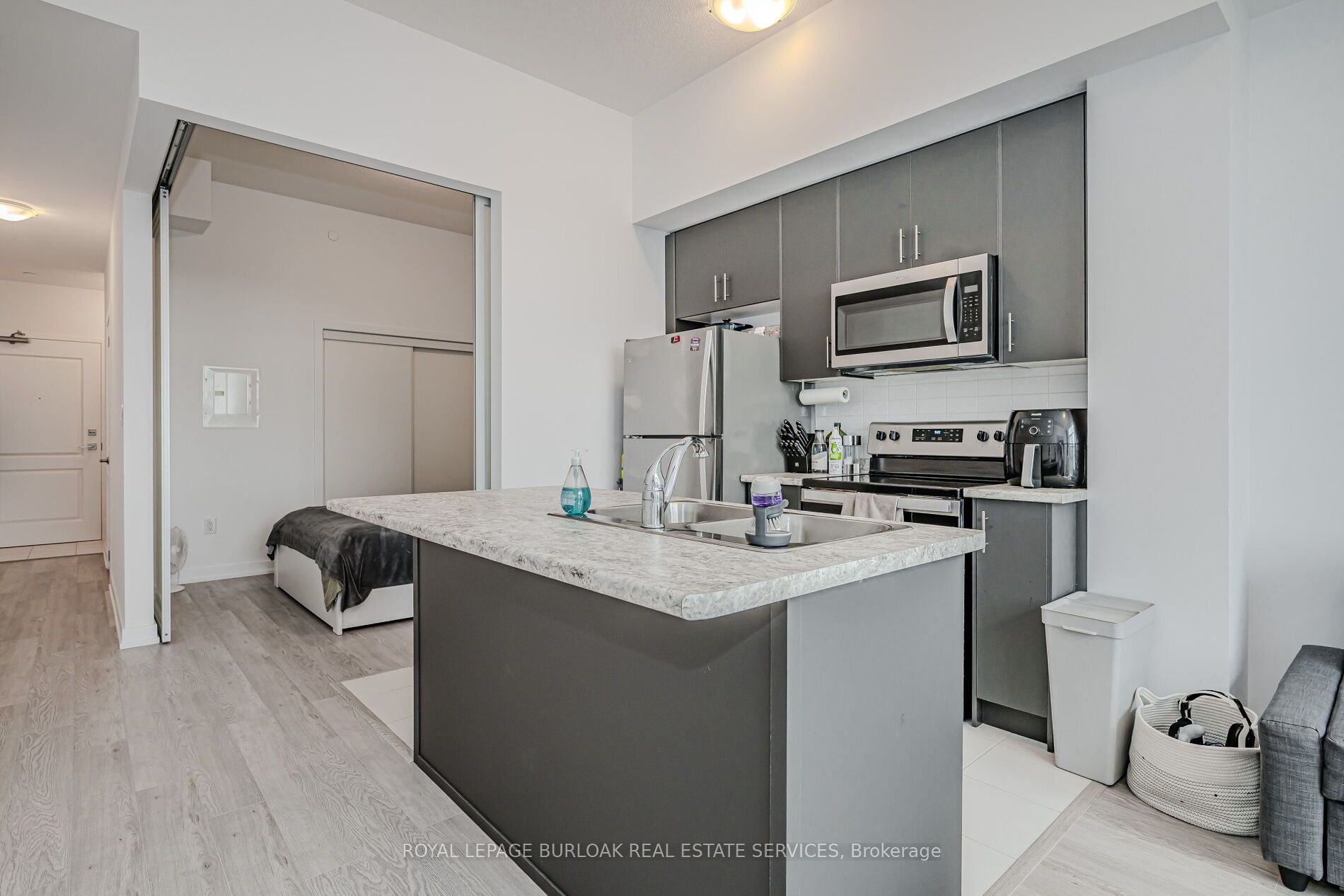 460 Dundas Street E 319 Property Photo 11