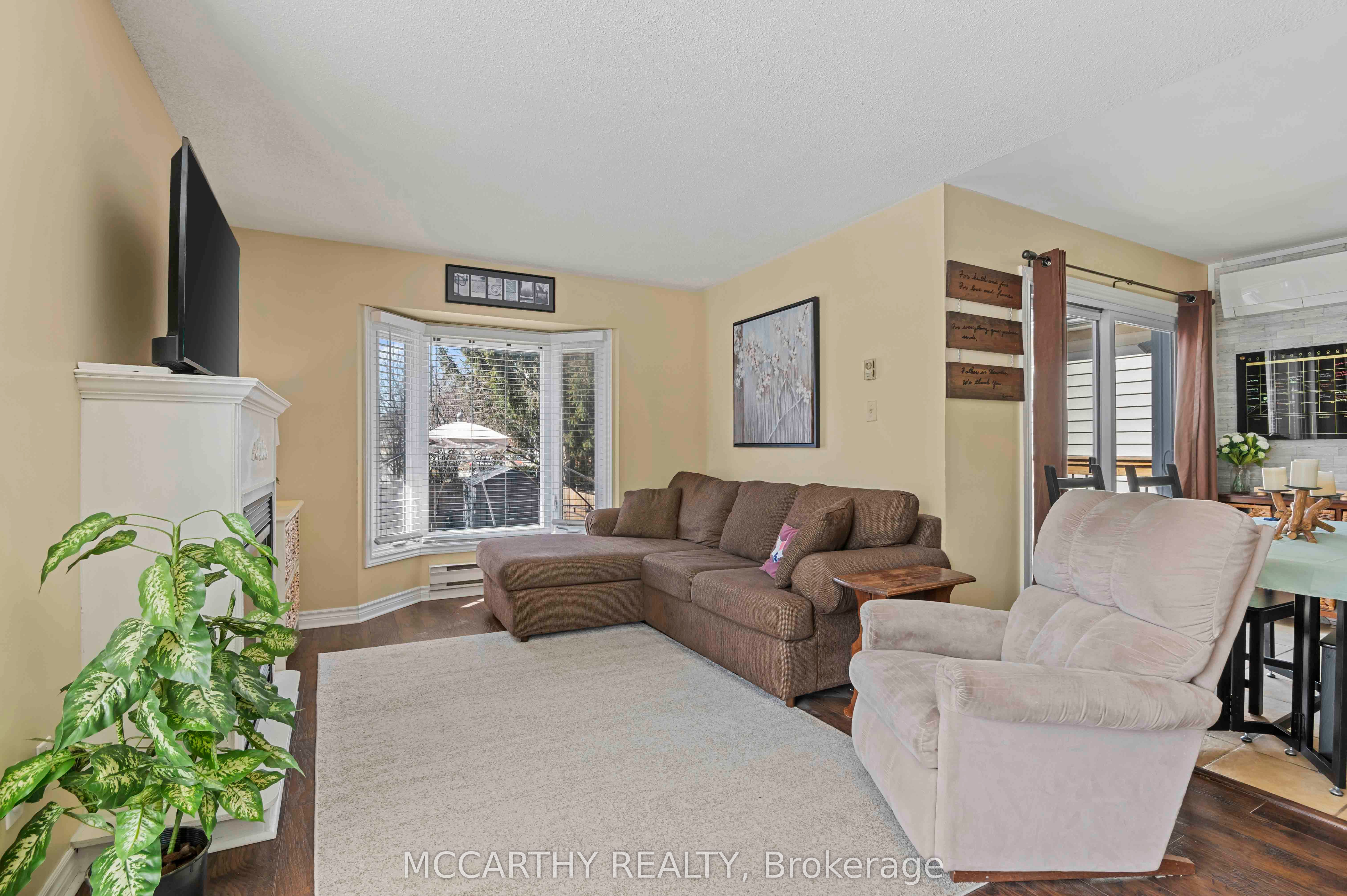 300 Shelburne Place Property Photo 8