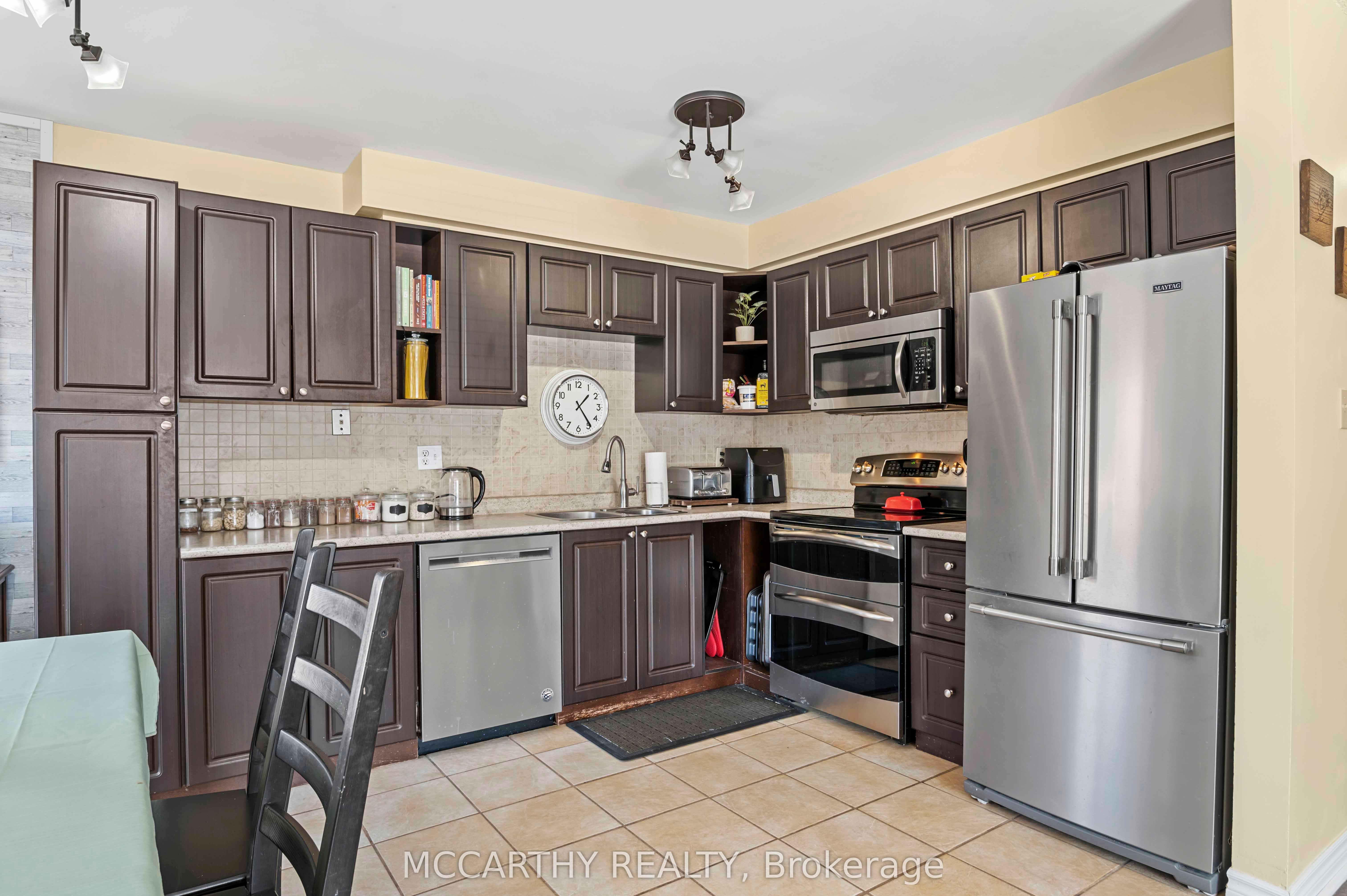 300 Shelburne Place Property Photo 14