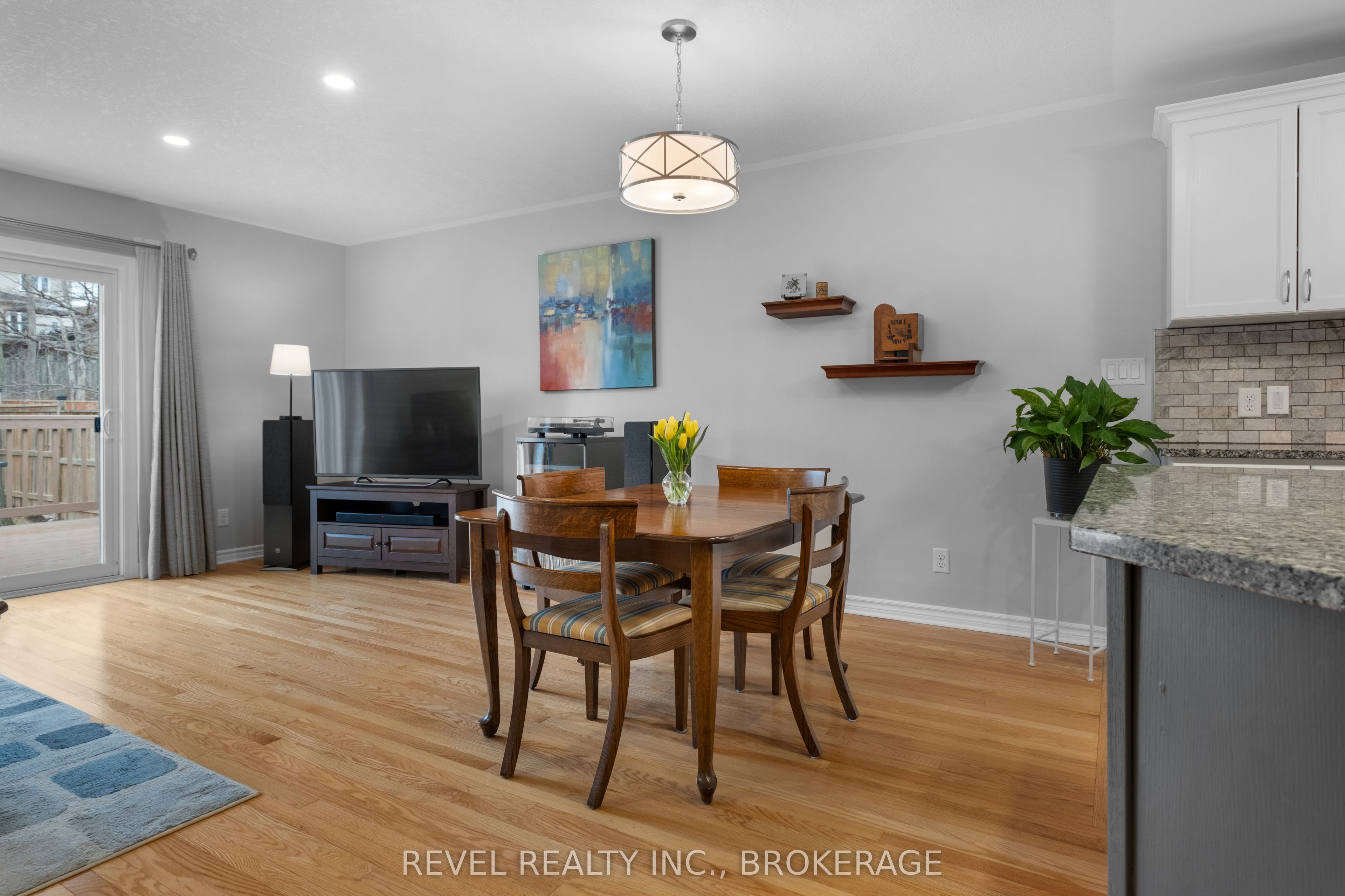 133 Islandview Drive Property Photo 14