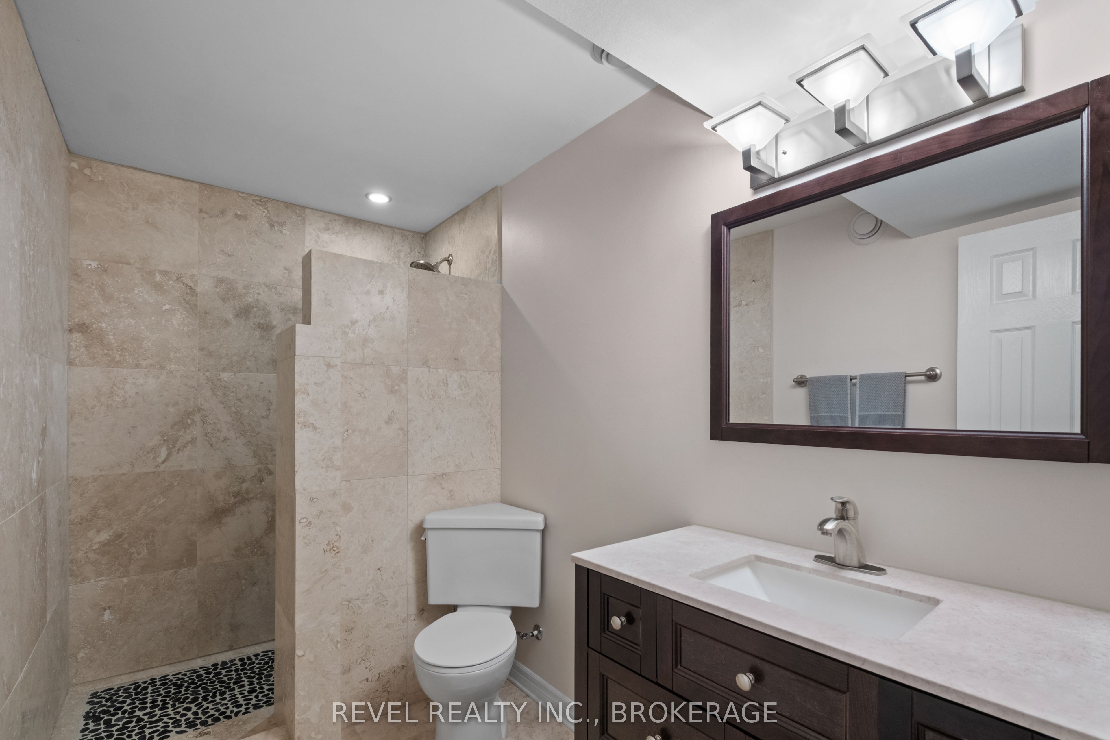 133 Islandview Drive Property Photo 26