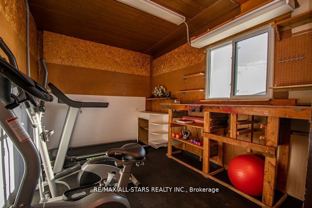 122 Fenelon Drive Property Photo 29
