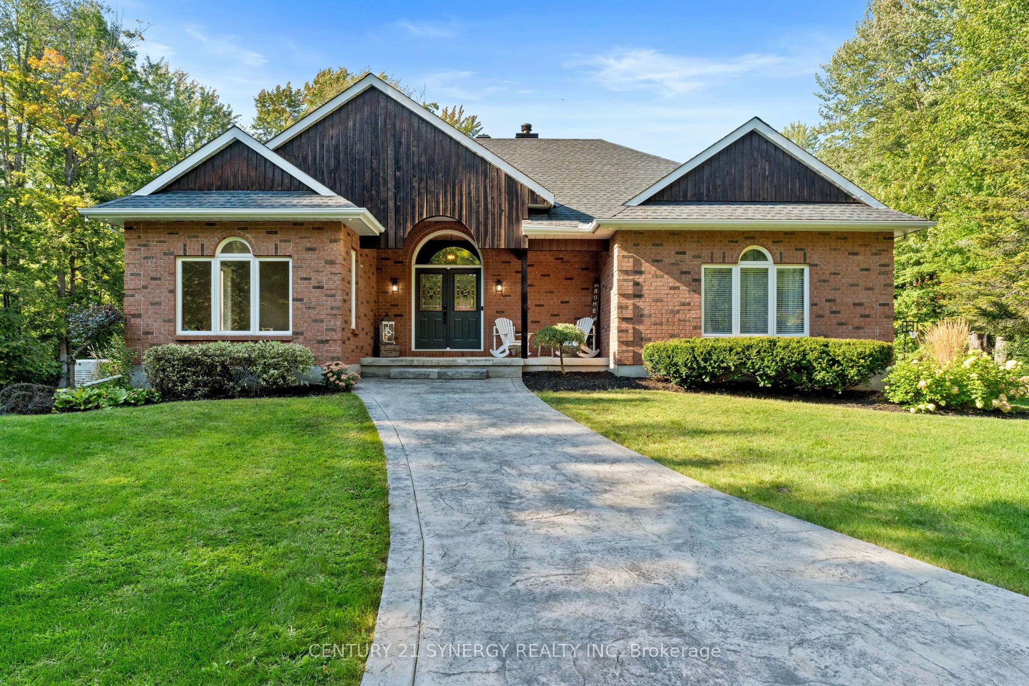 5487 Cedar Dr Property Photo