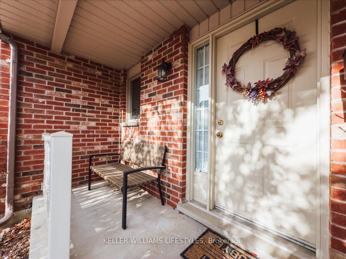 1478 Adelaide Street N 29 Property Photo 4