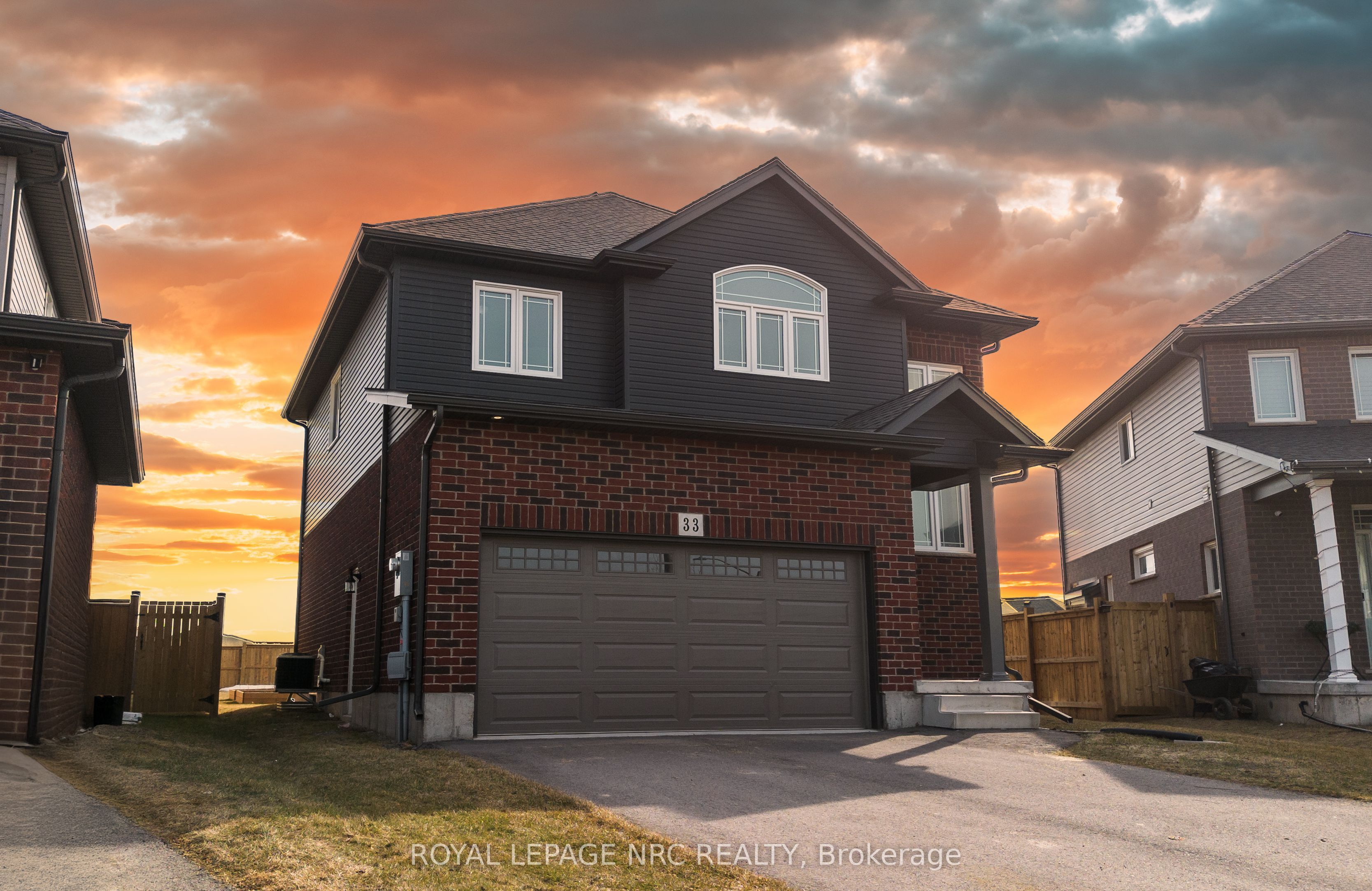 33 Cinnamon Street Property Photo