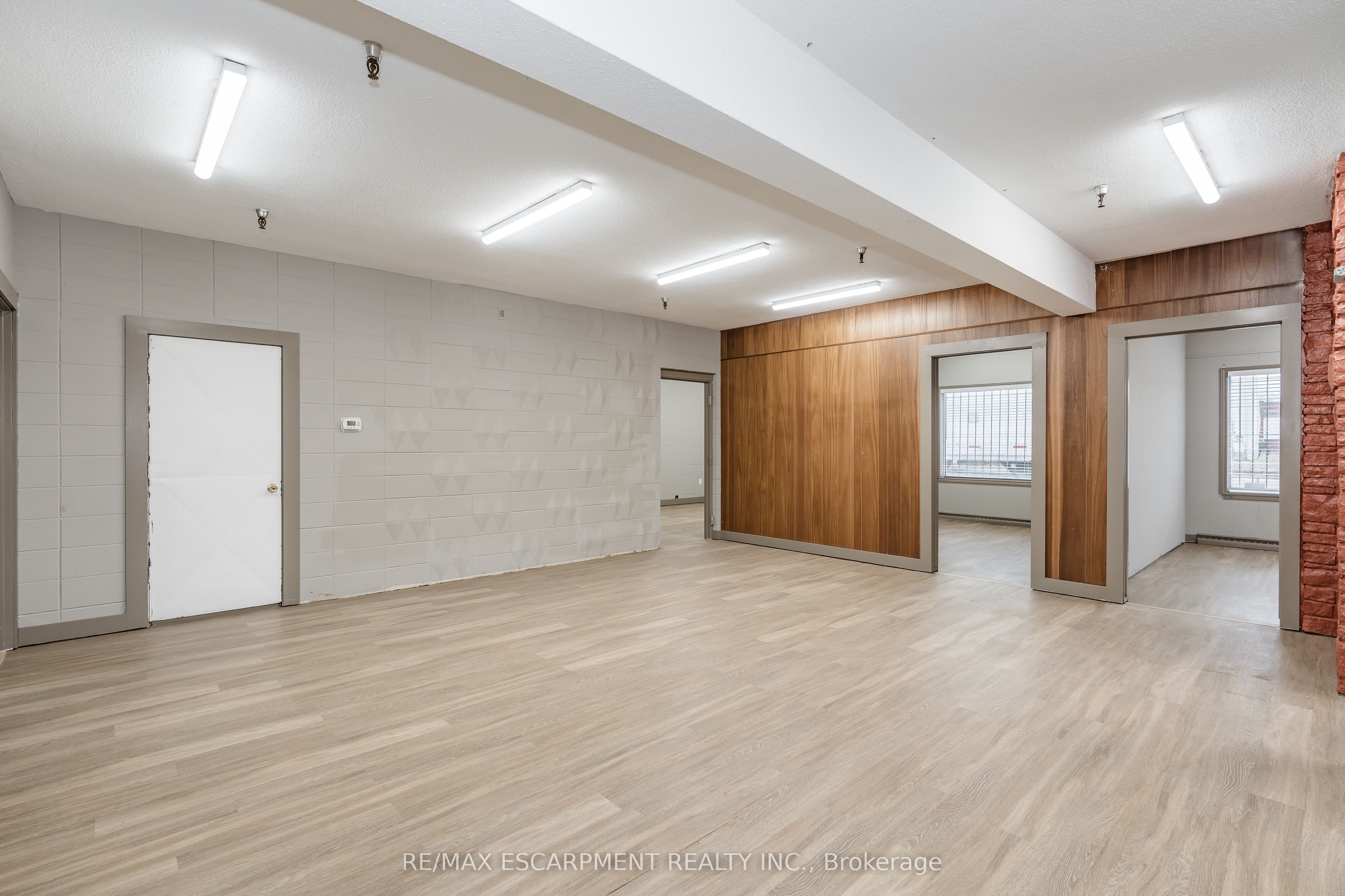 18 Linden Street Property Photo 10