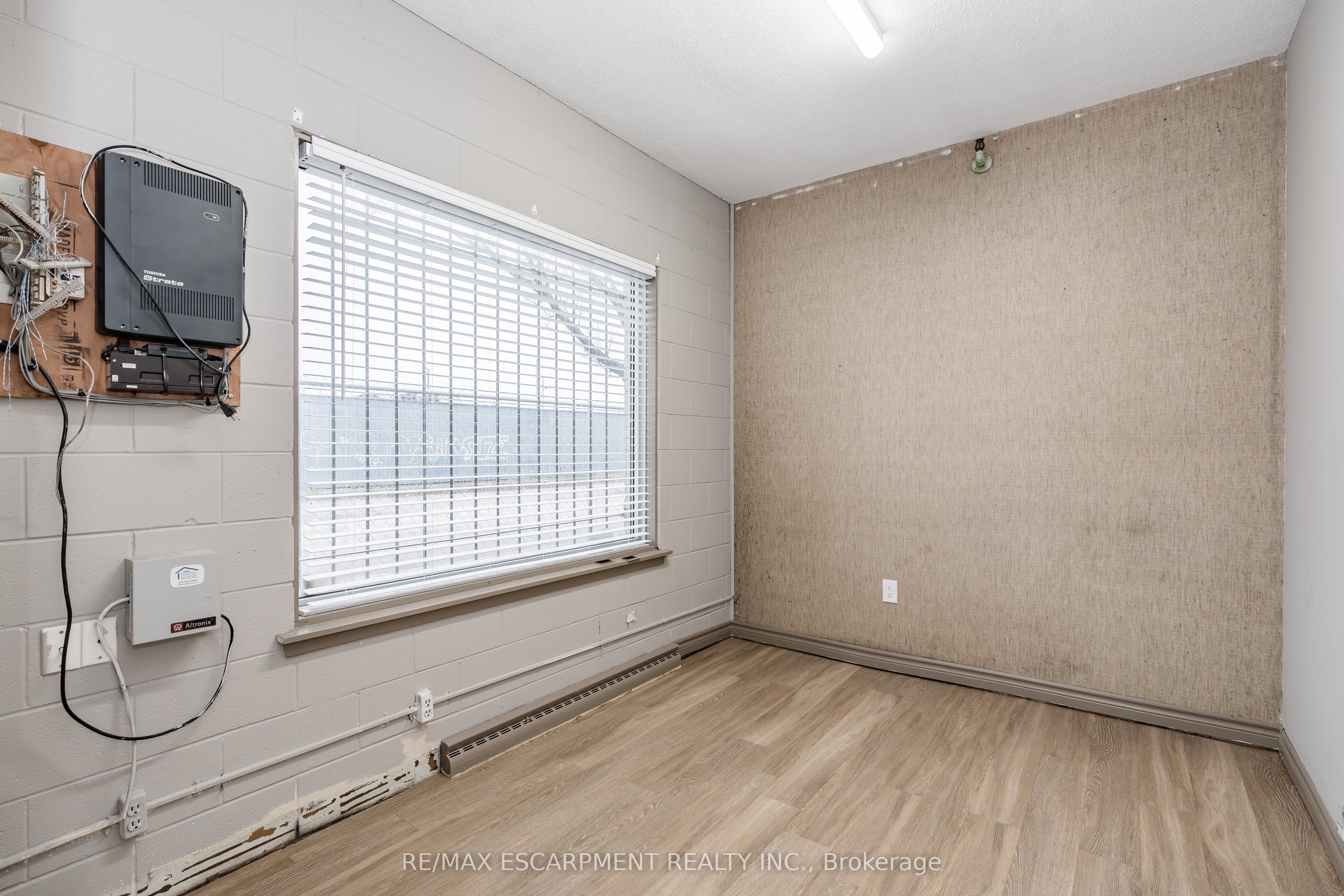 18 Linden Street Property Photo 13