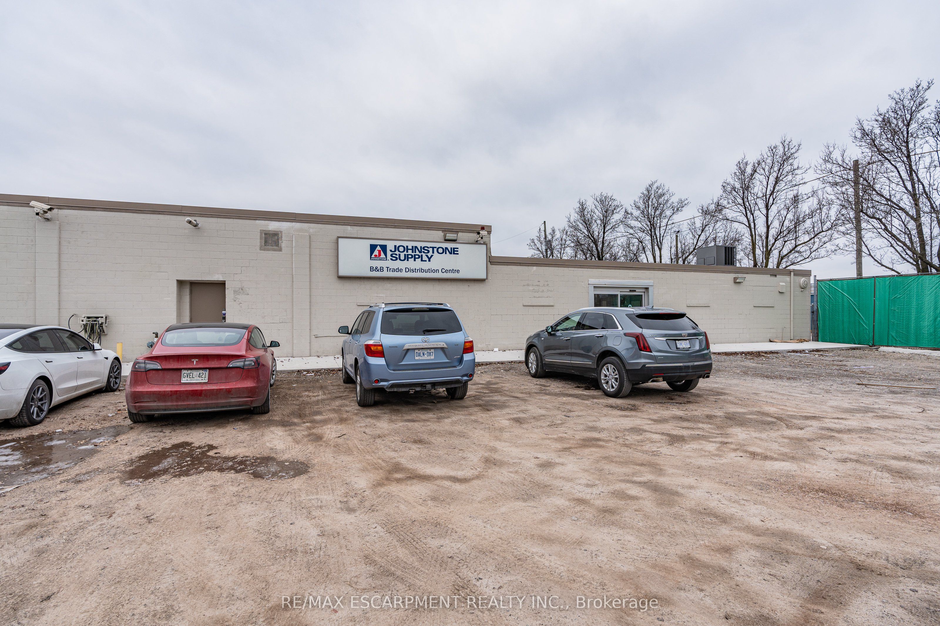 18 Linden Street Property Photo 38