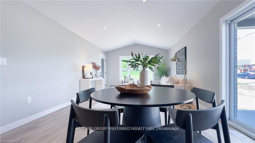 230 Beech Street Property Photo 15