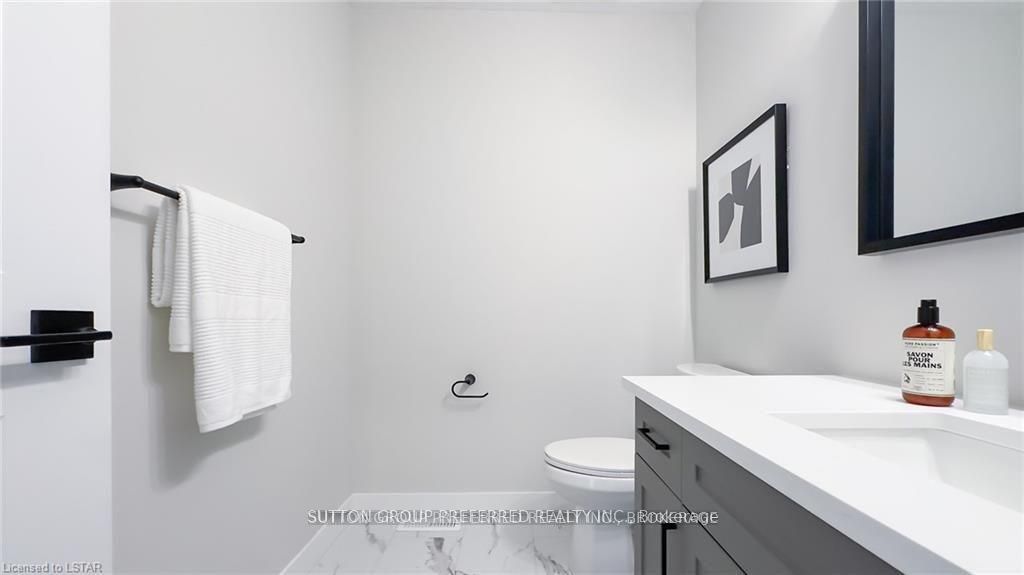 230 Beech Street Property Photo 23