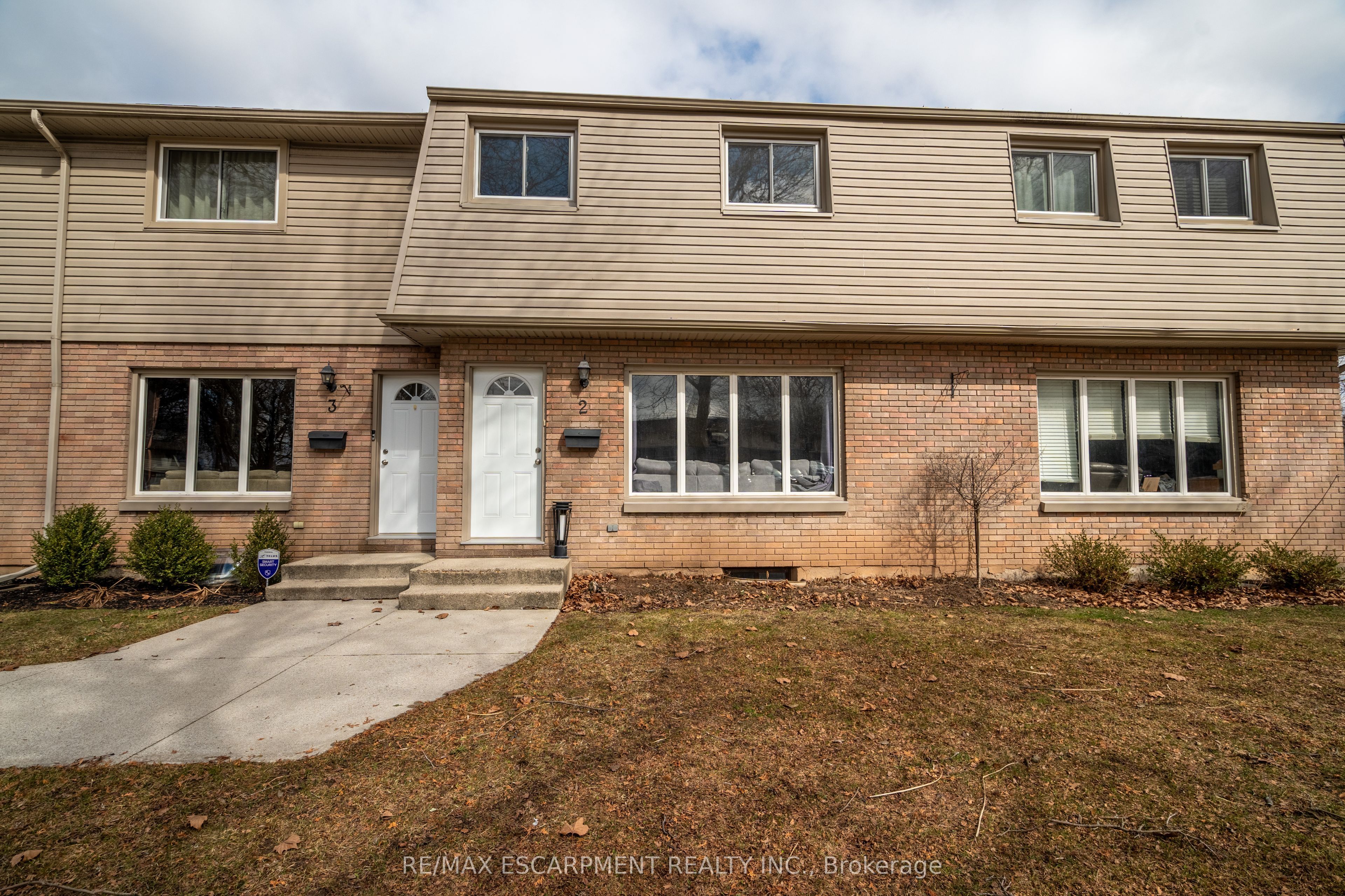 4215 Meadowvale Dr Property Photo 1