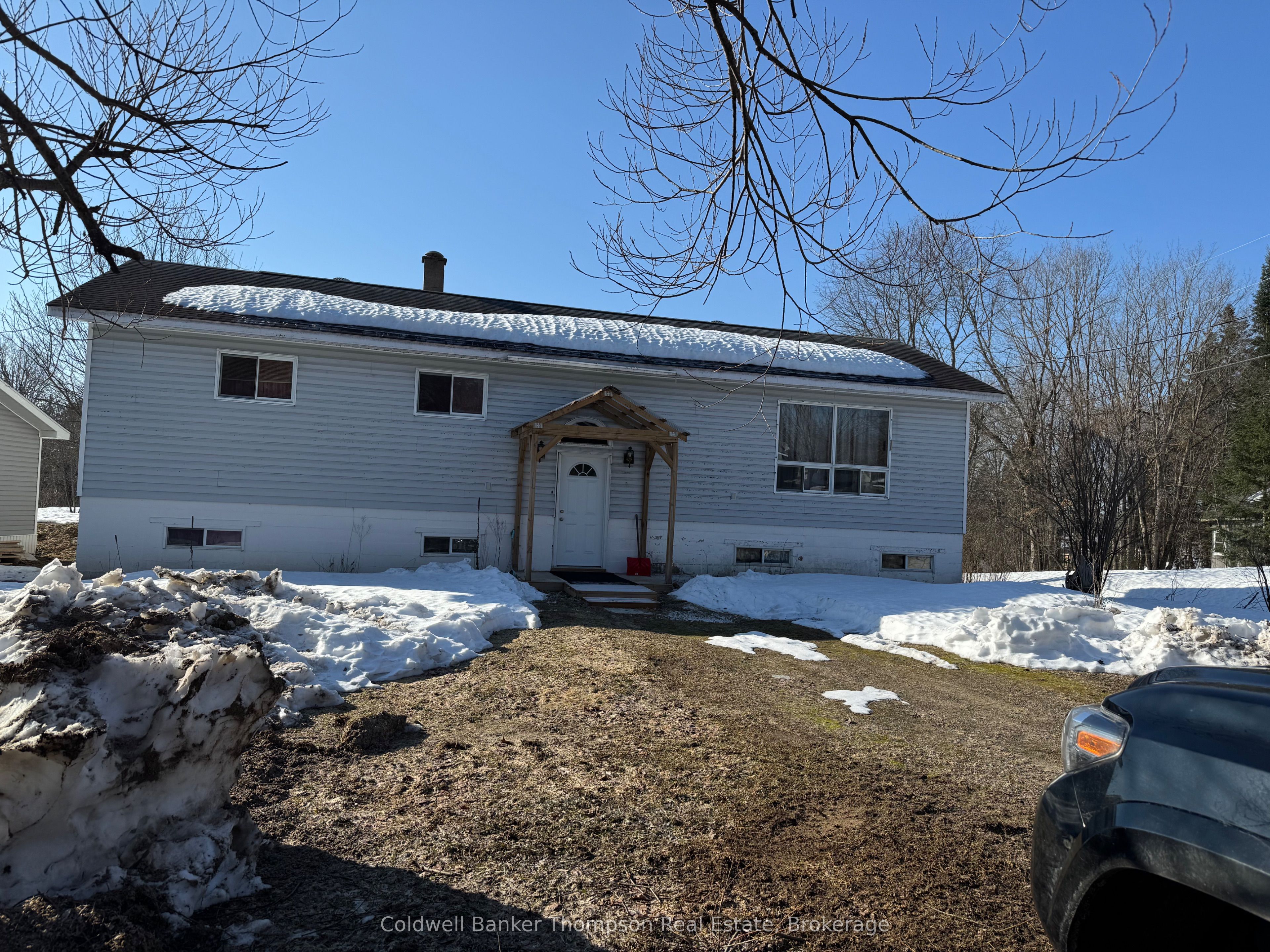 4689 518 West Highway Property Photo