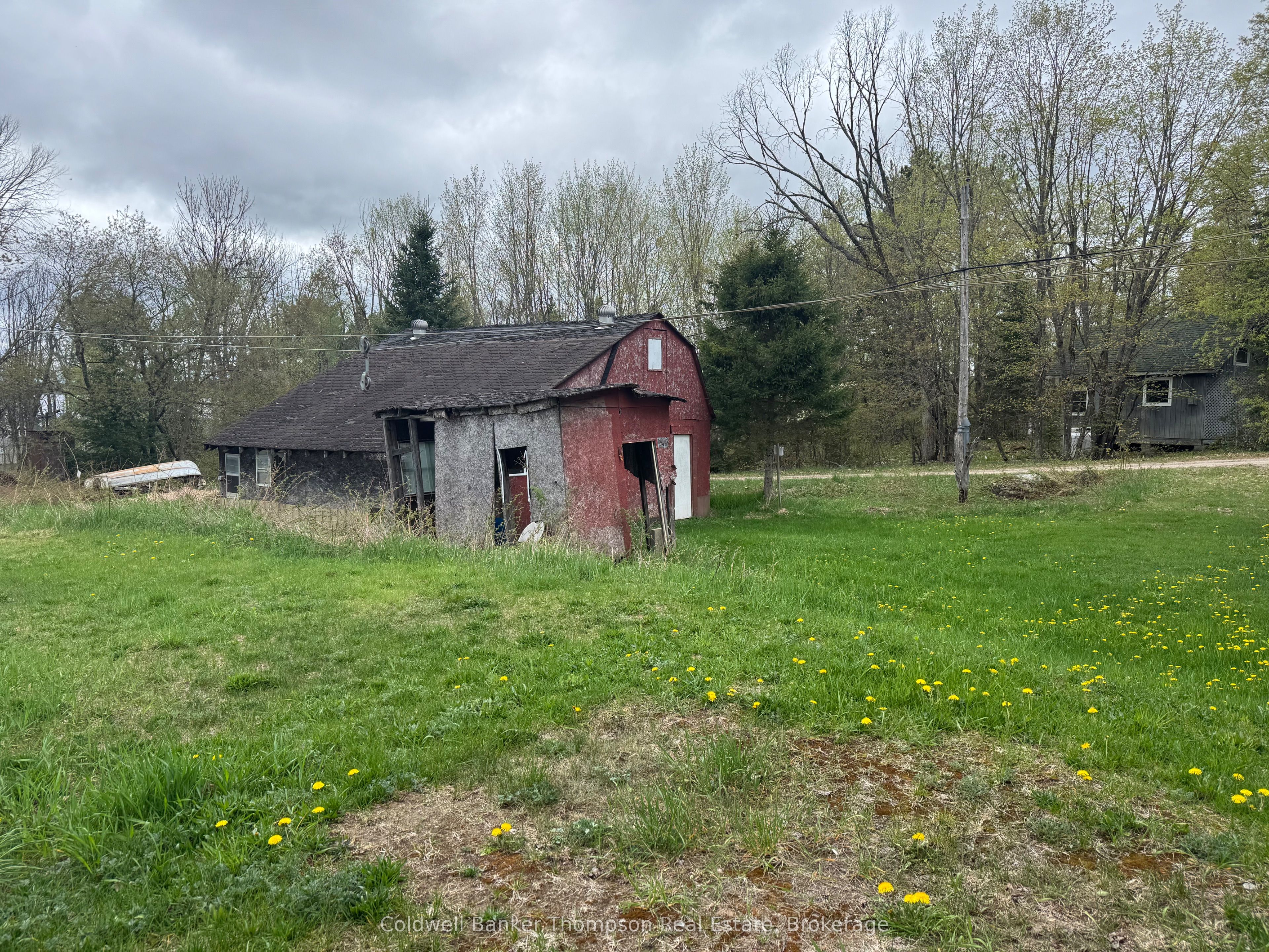 4689 518 West Highway Property Photo 14