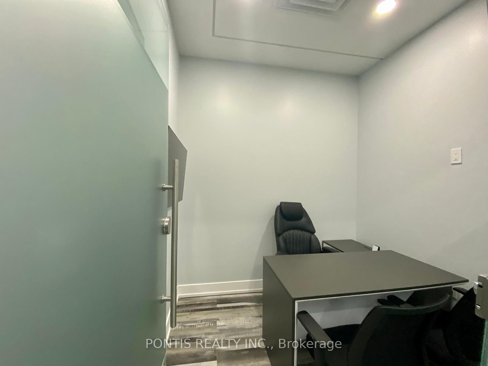 #g212 #10 - 450 Hespeler Road Property Photo 5