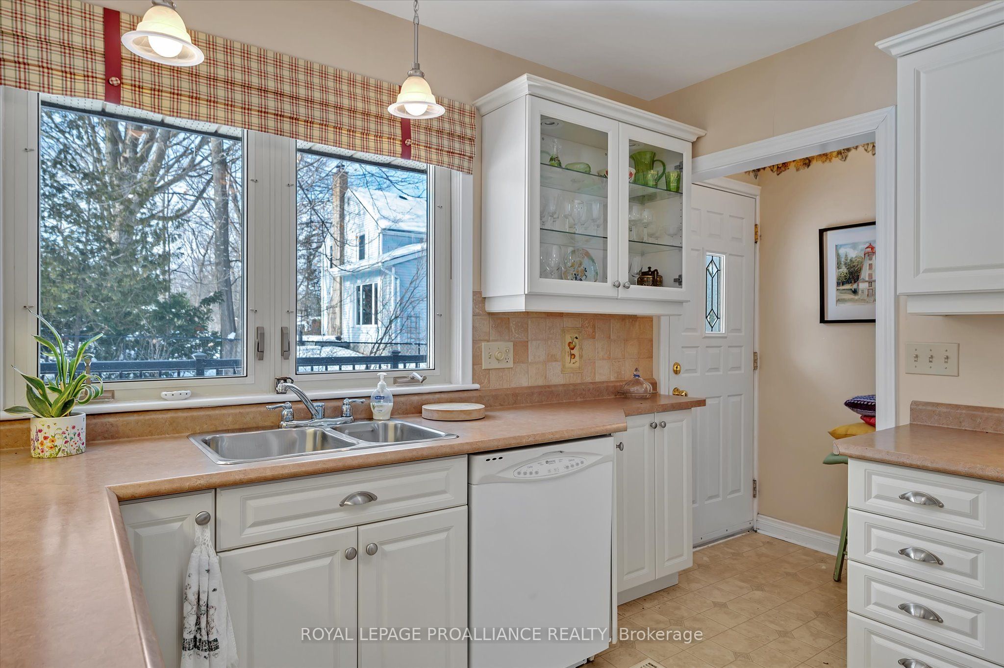 114 O'carroll Avenue Property Photo 17