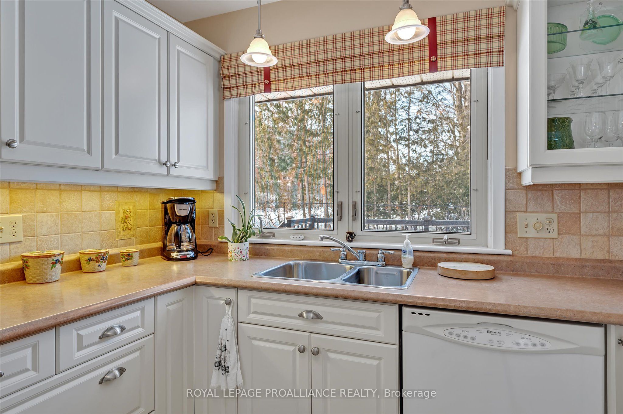 114 O'carroll Avenue Property Photo 18
