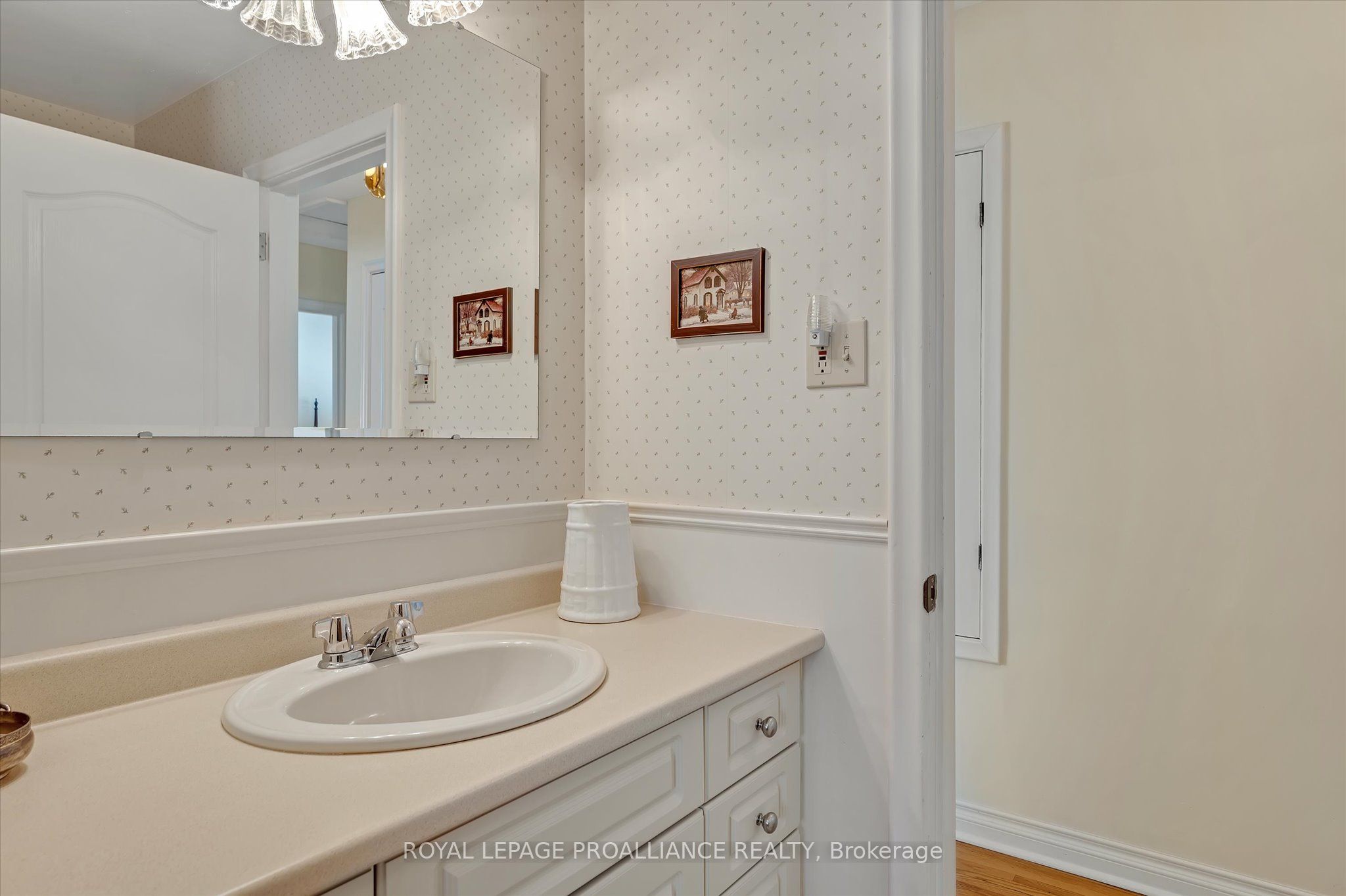 114 O'carroll Avenue Property Photo 36