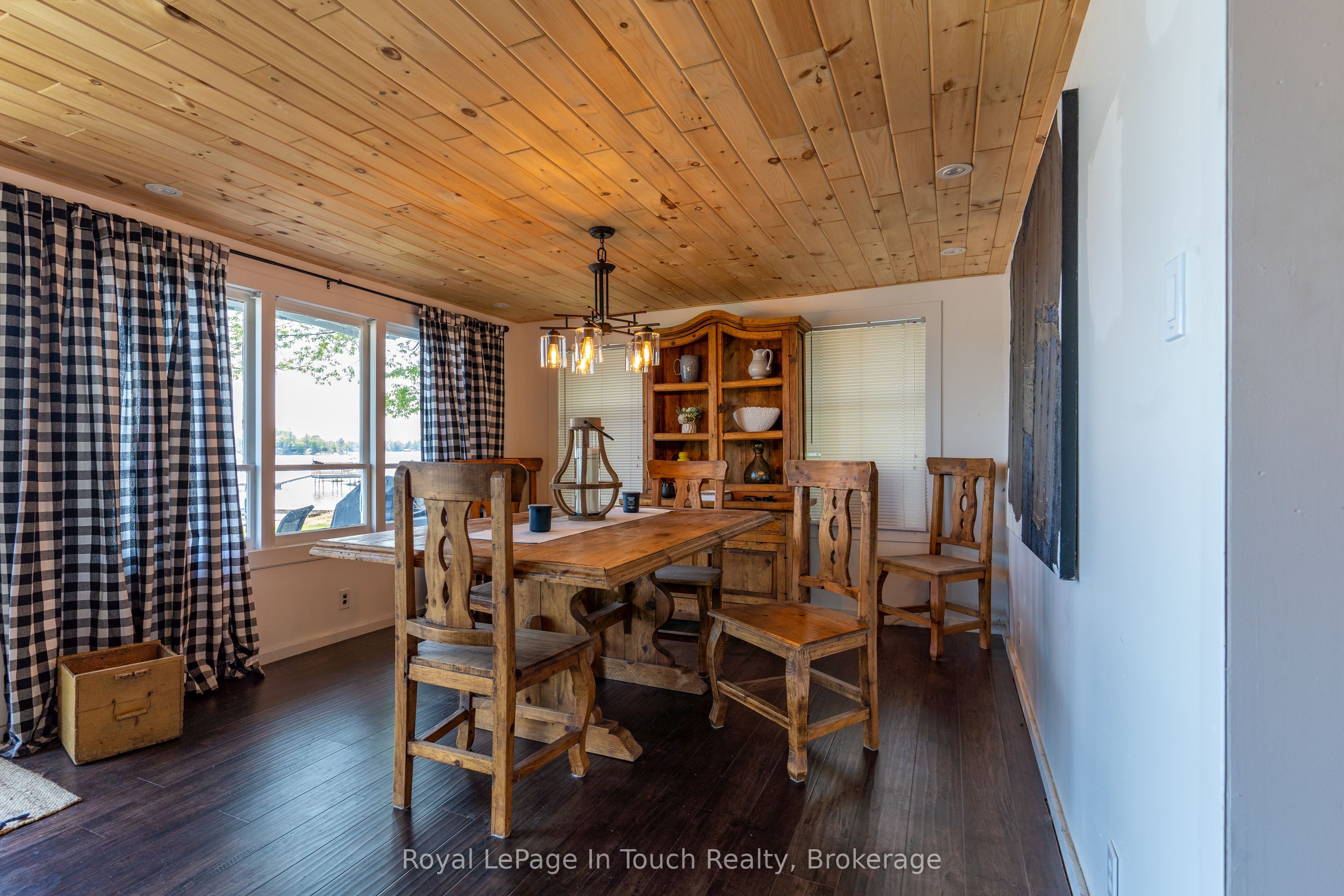 1682 Island 630 N/a Property Photo 6