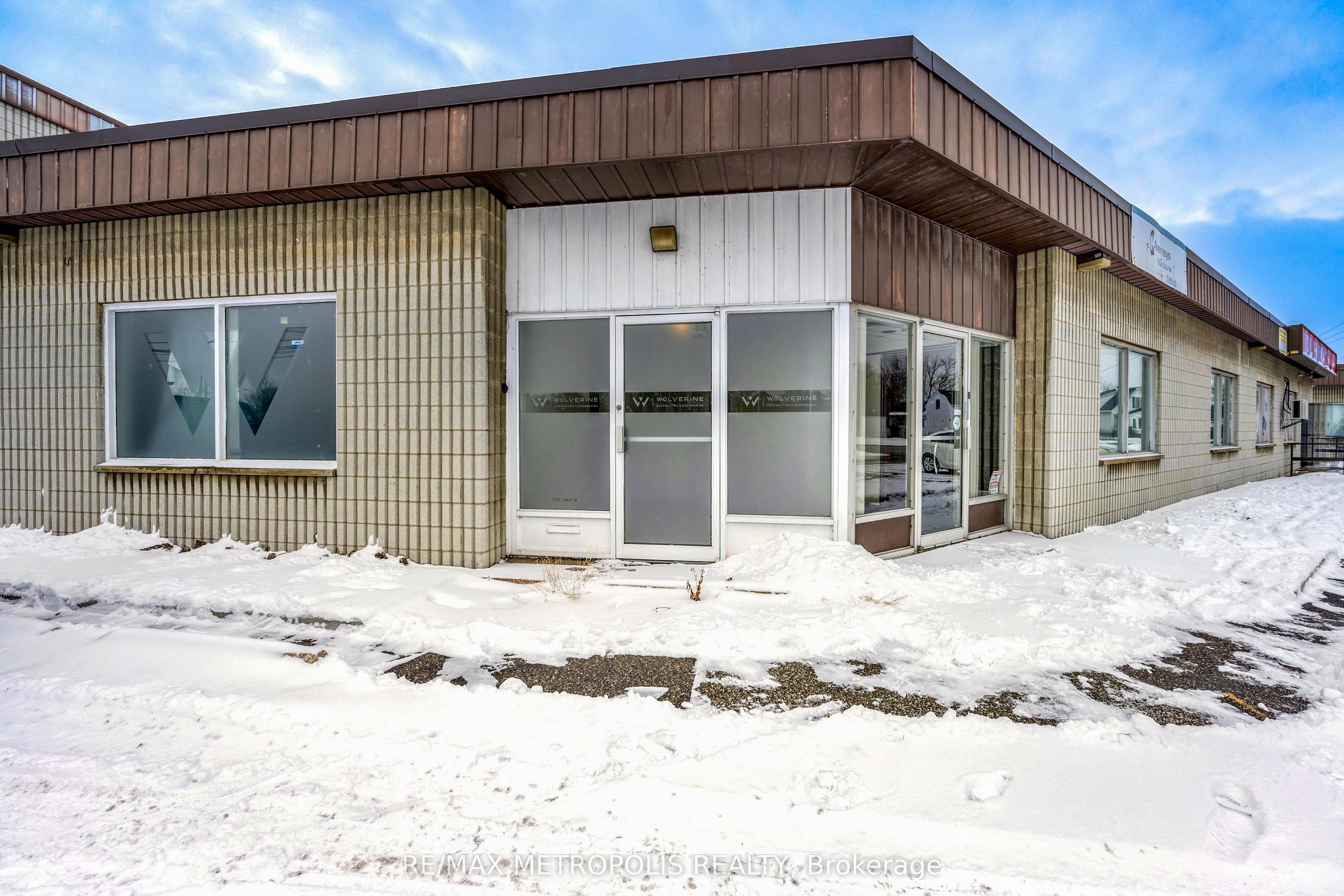 #b - 373 Vidal Street Property Photo