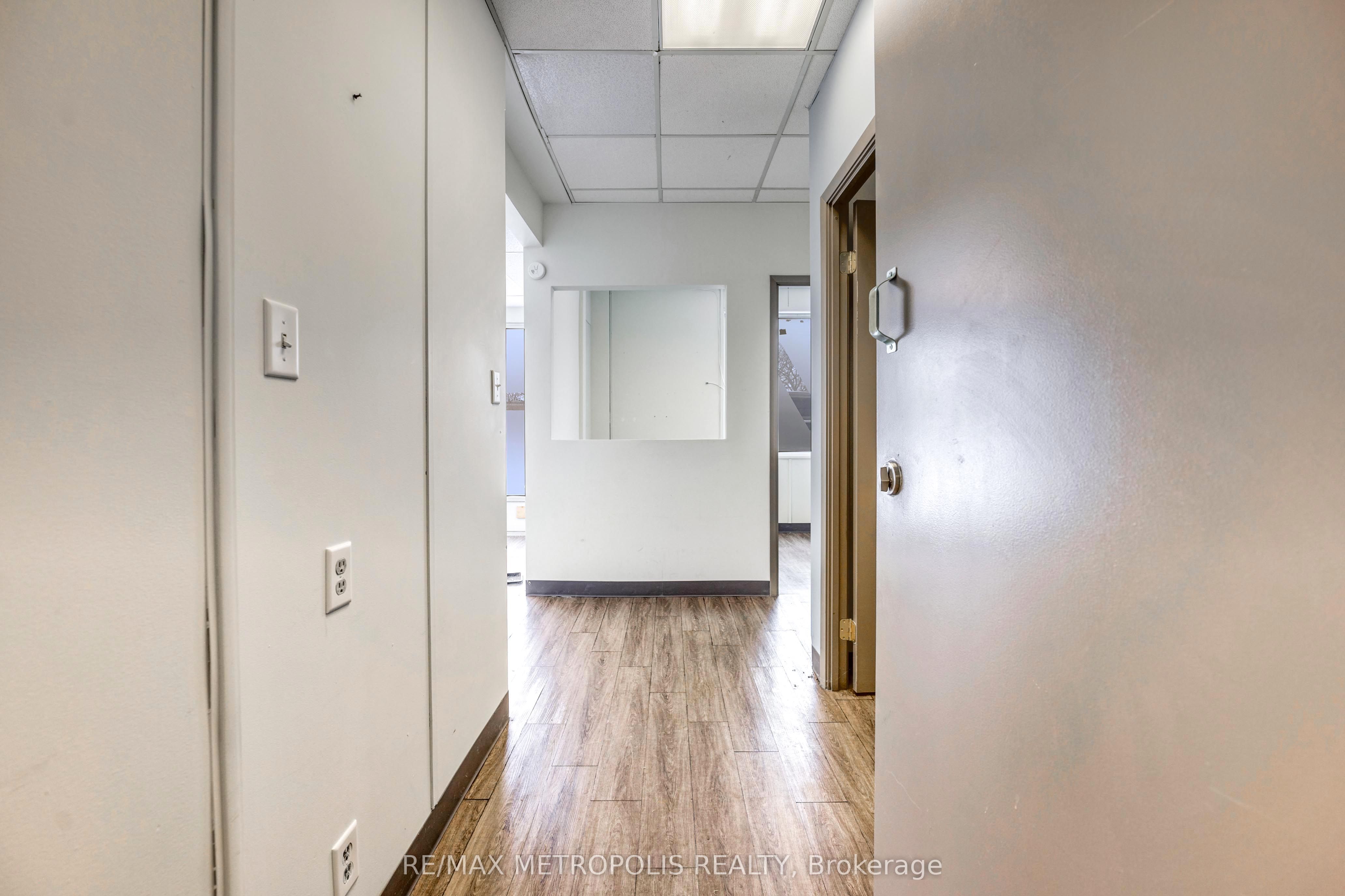 #b - 373 Vidal Street Property Photo 9