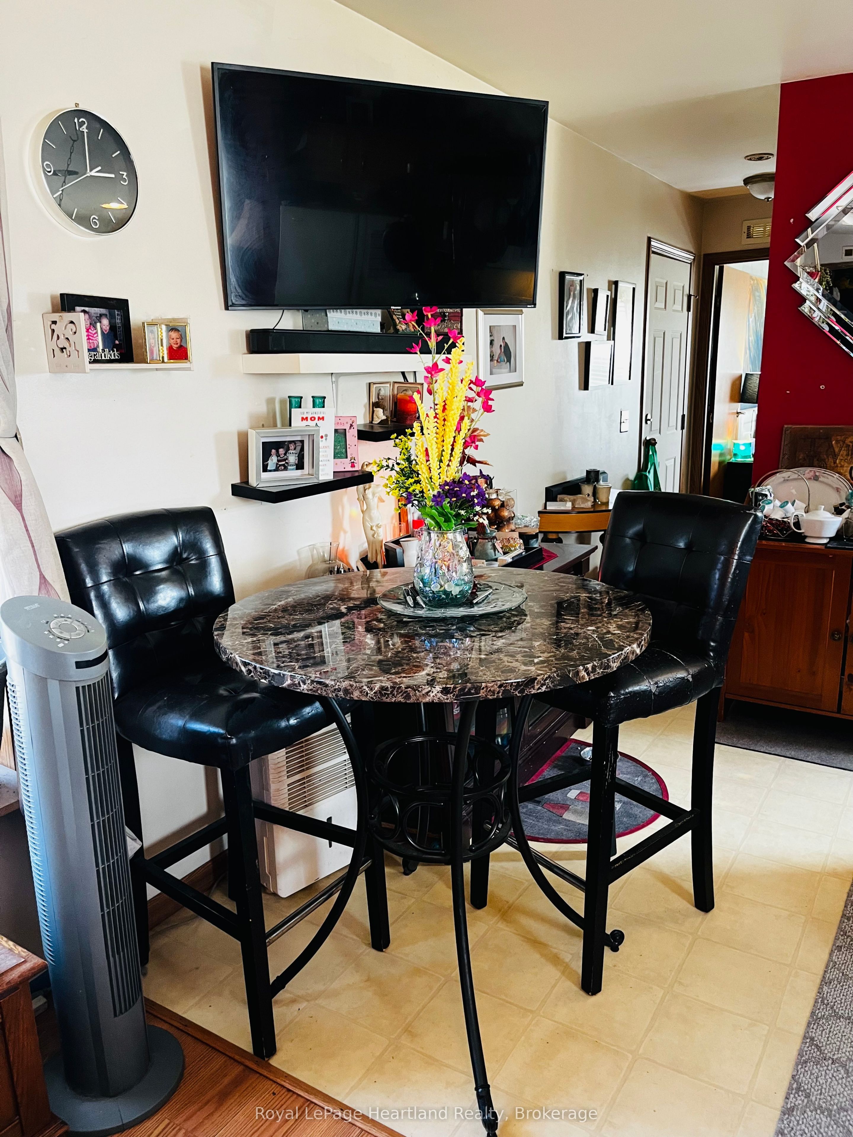 #212 - 198 Springbank Drive Property Photo 4