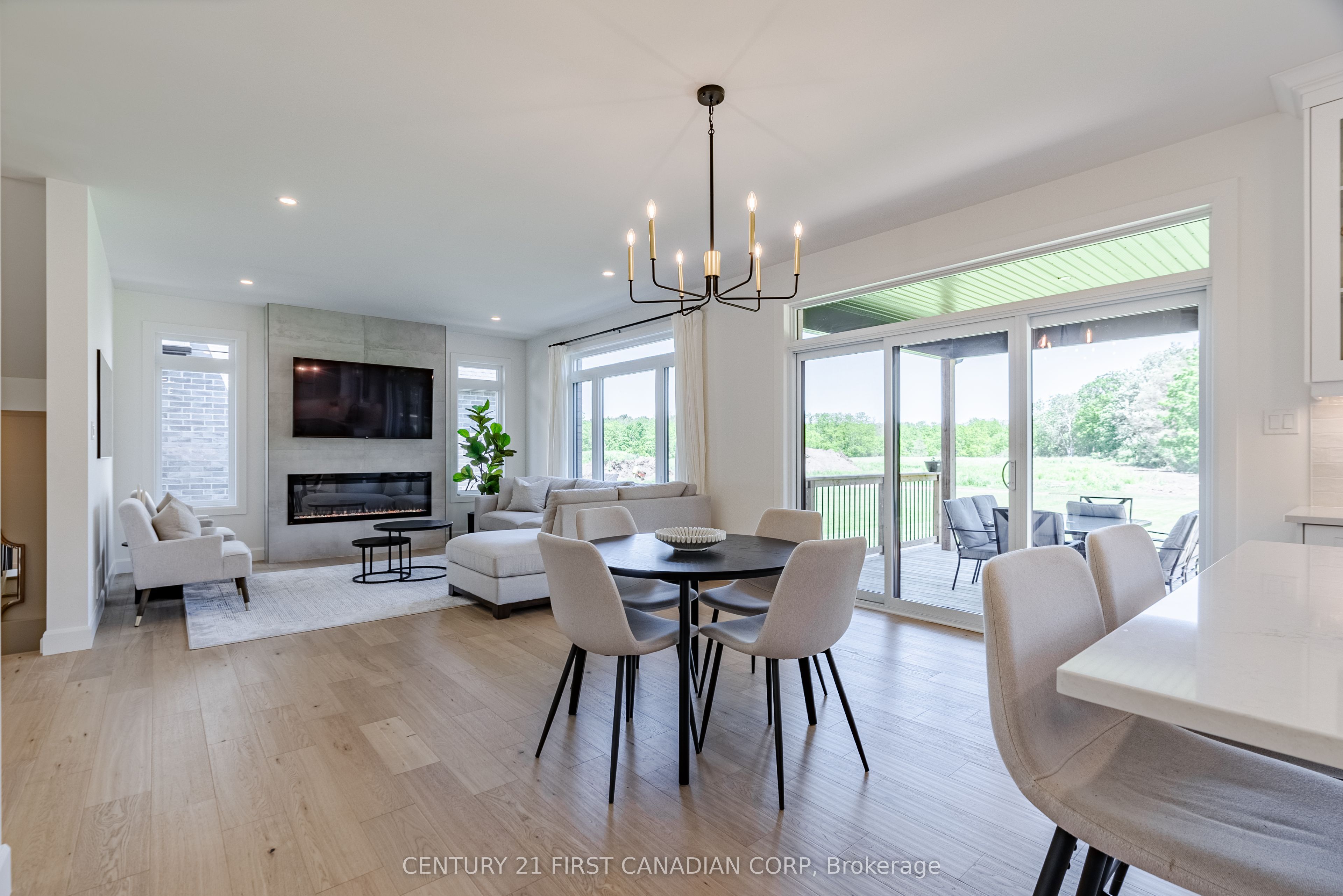 90 Queen Street Property Photo 14