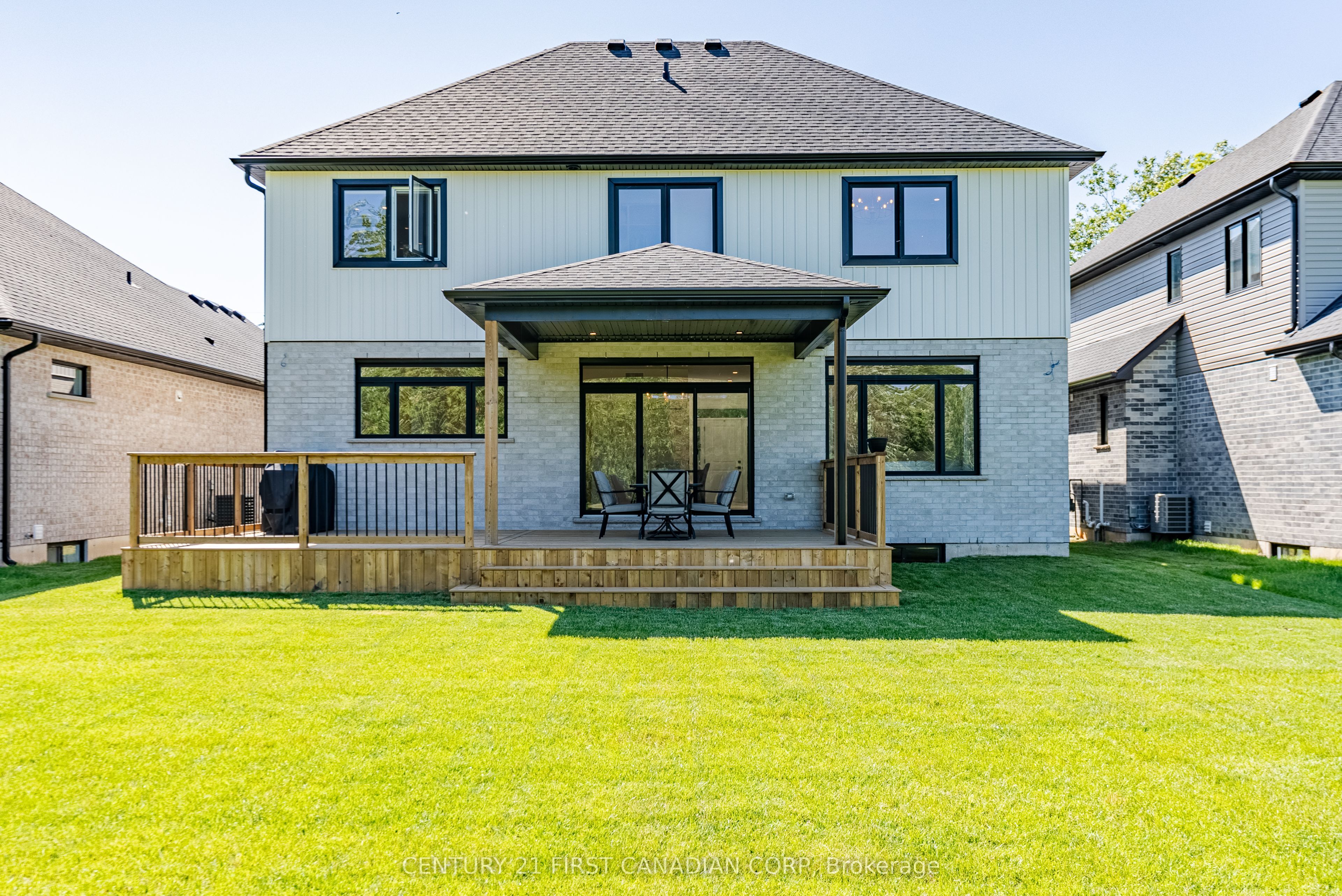 90 Queen Street Property Photo 48