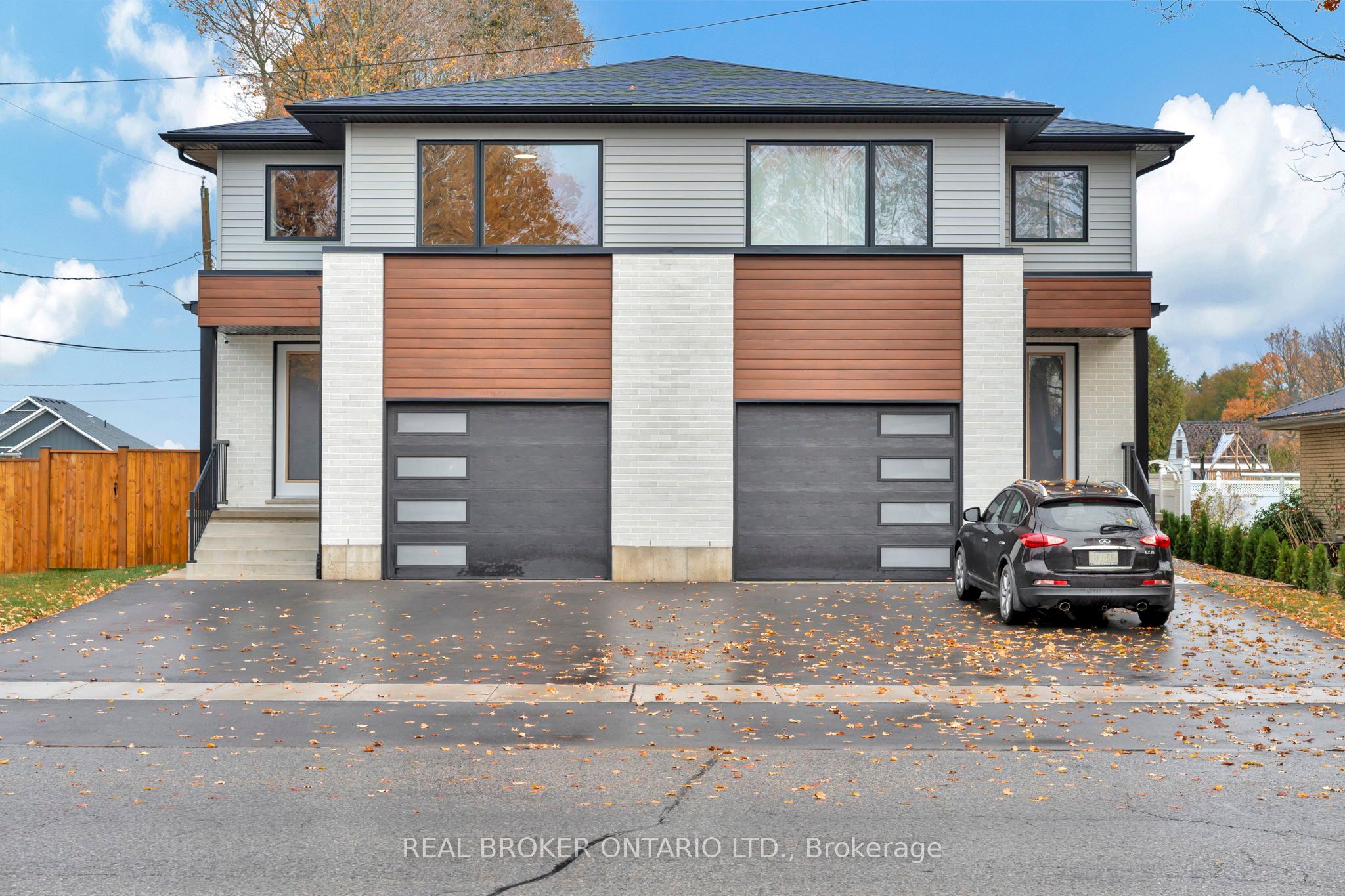 56282 Heritage Line Property Photo 2